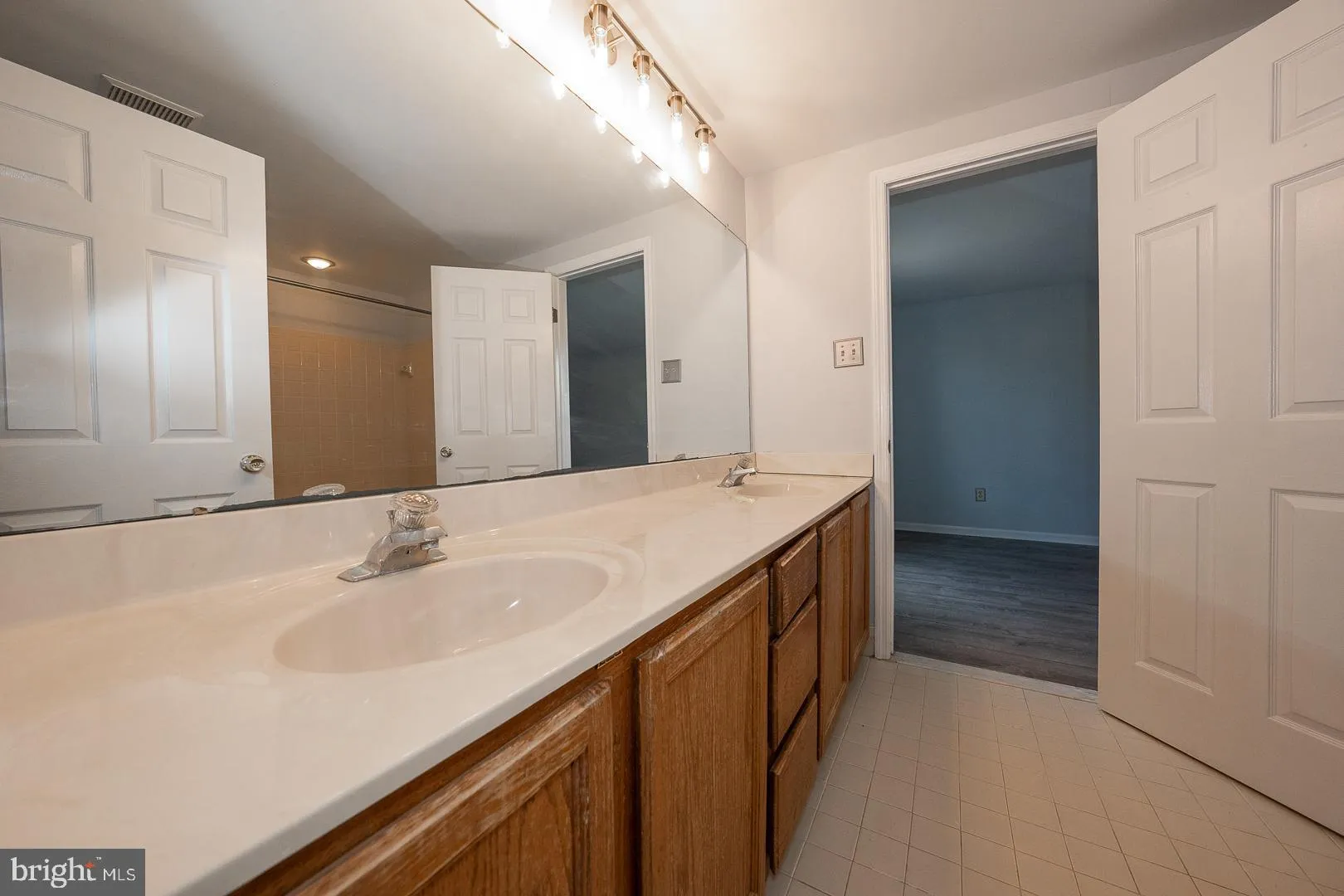 West Chester, Pennsylvania 19382, United States, 3 Bedrooms Bedrooms, ,3 BathroomsBathrooms,Residential,Pending,12621