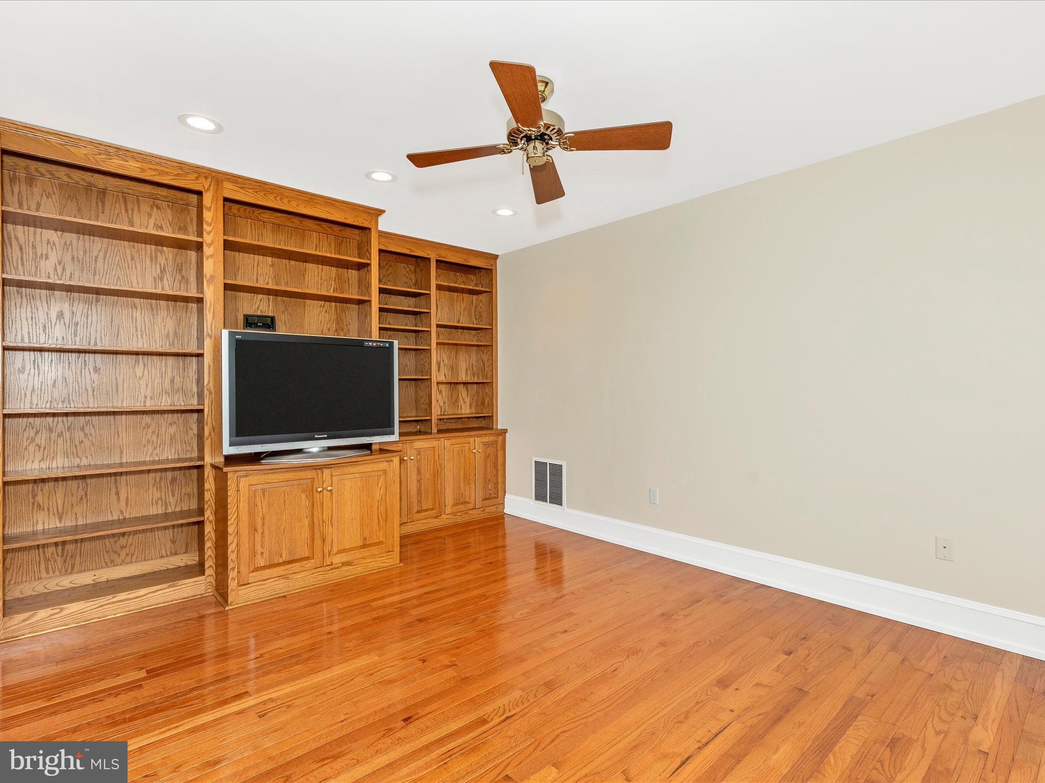 BOONSBORO - Residential