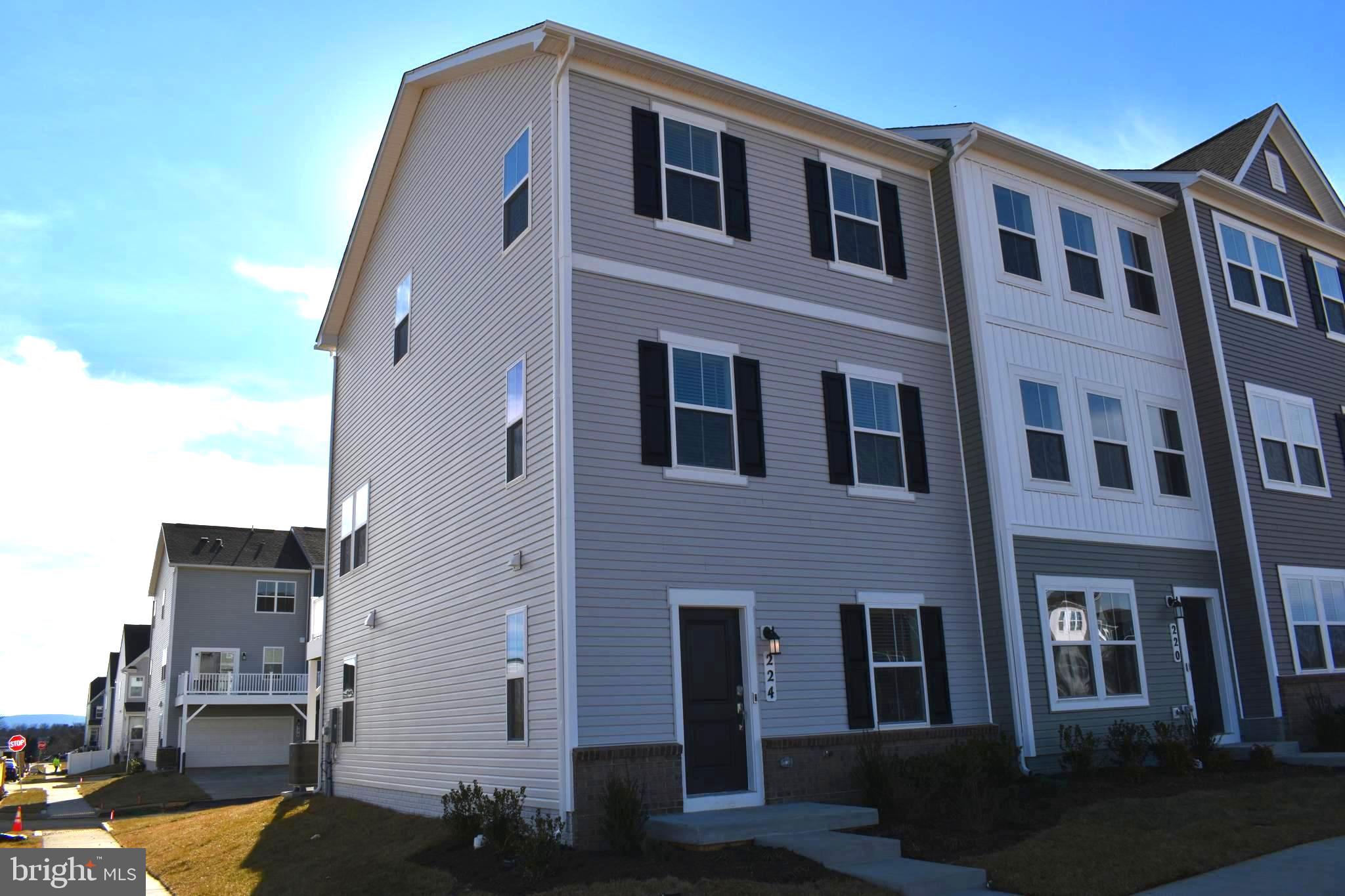 SHENANDOAH SPRINGS - Residential Lease