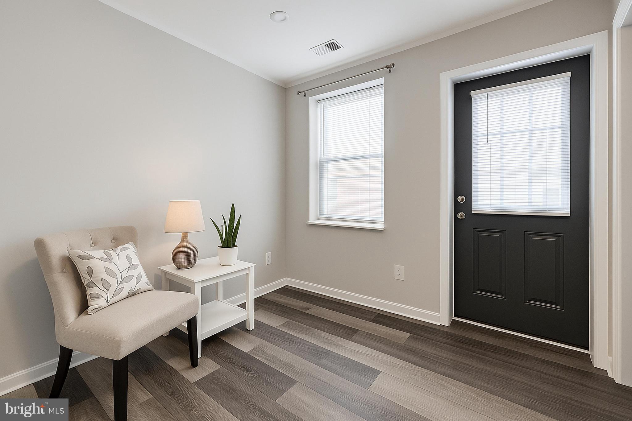 BALTIMORE HIGHLANDS - Residential Lease