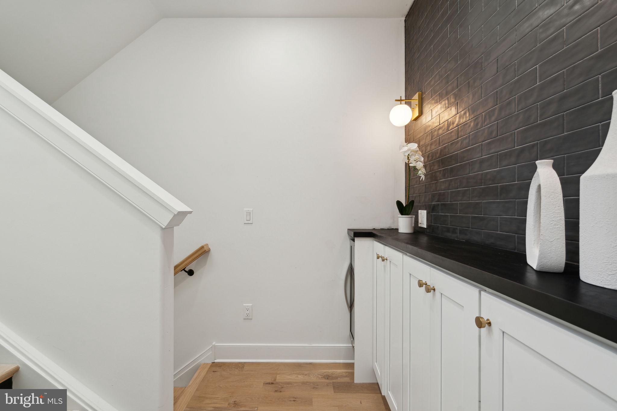 GRADUATE HOSPITAL - Residential