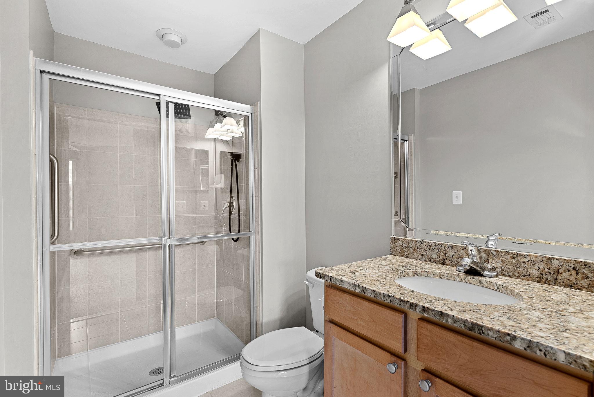 SAVOY AT RESTON TOWN CENTER - Residential