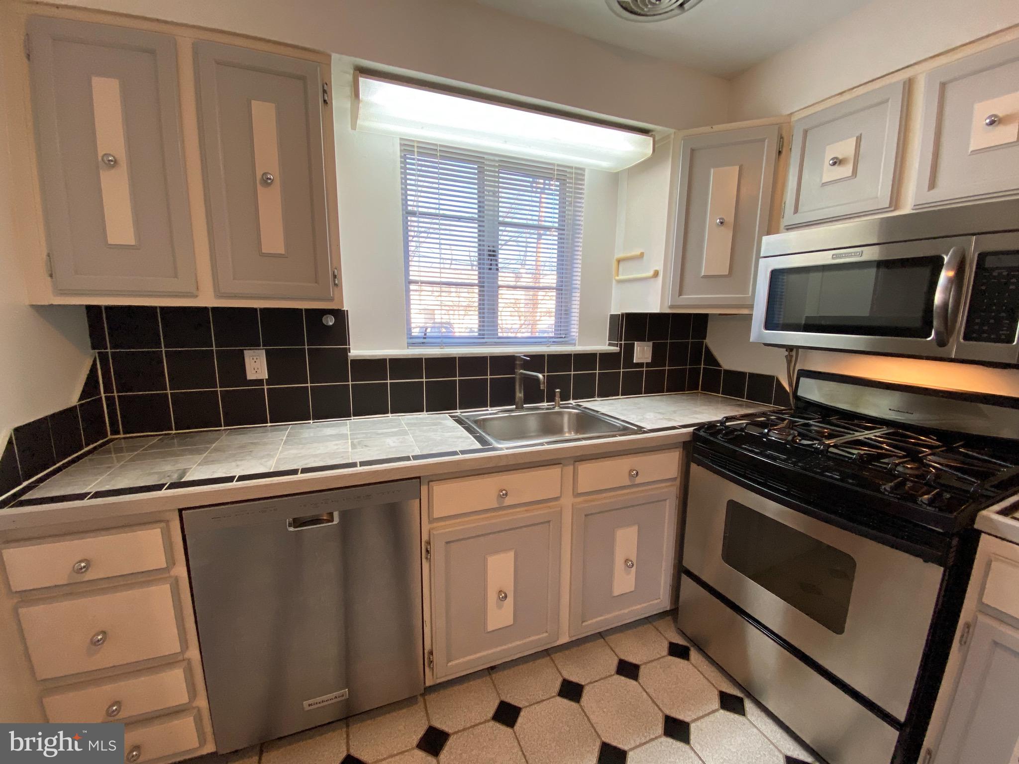 BETHESDA OVERLOOK - Residential Lease