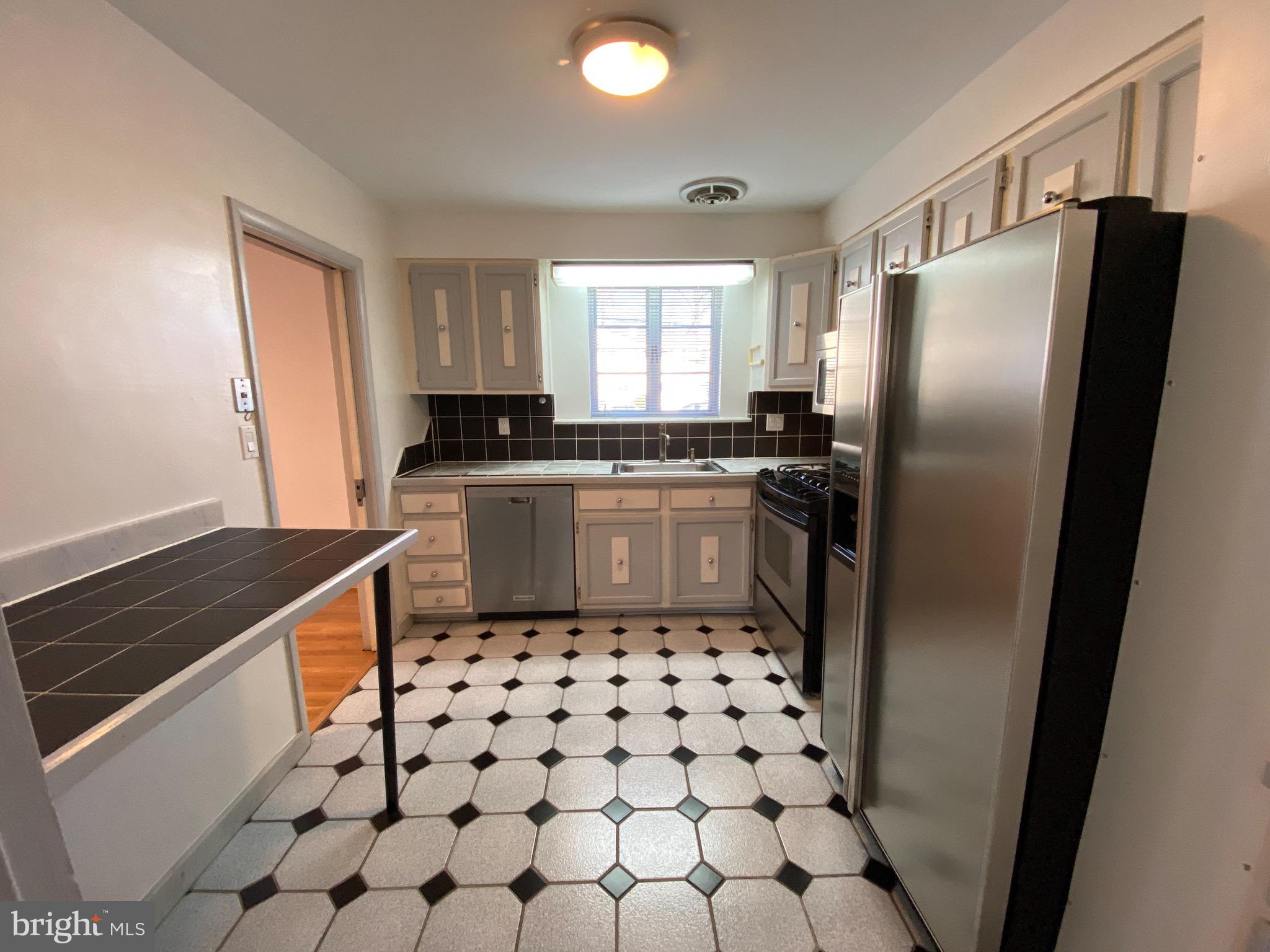 BETHESDA OVERLOOK - Residential Lease