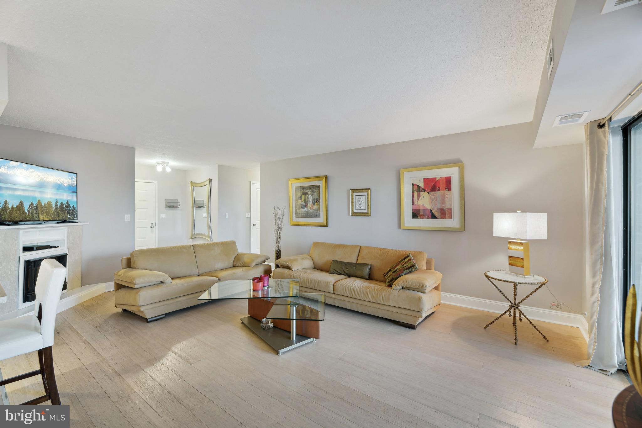 ROTONDA - Residential