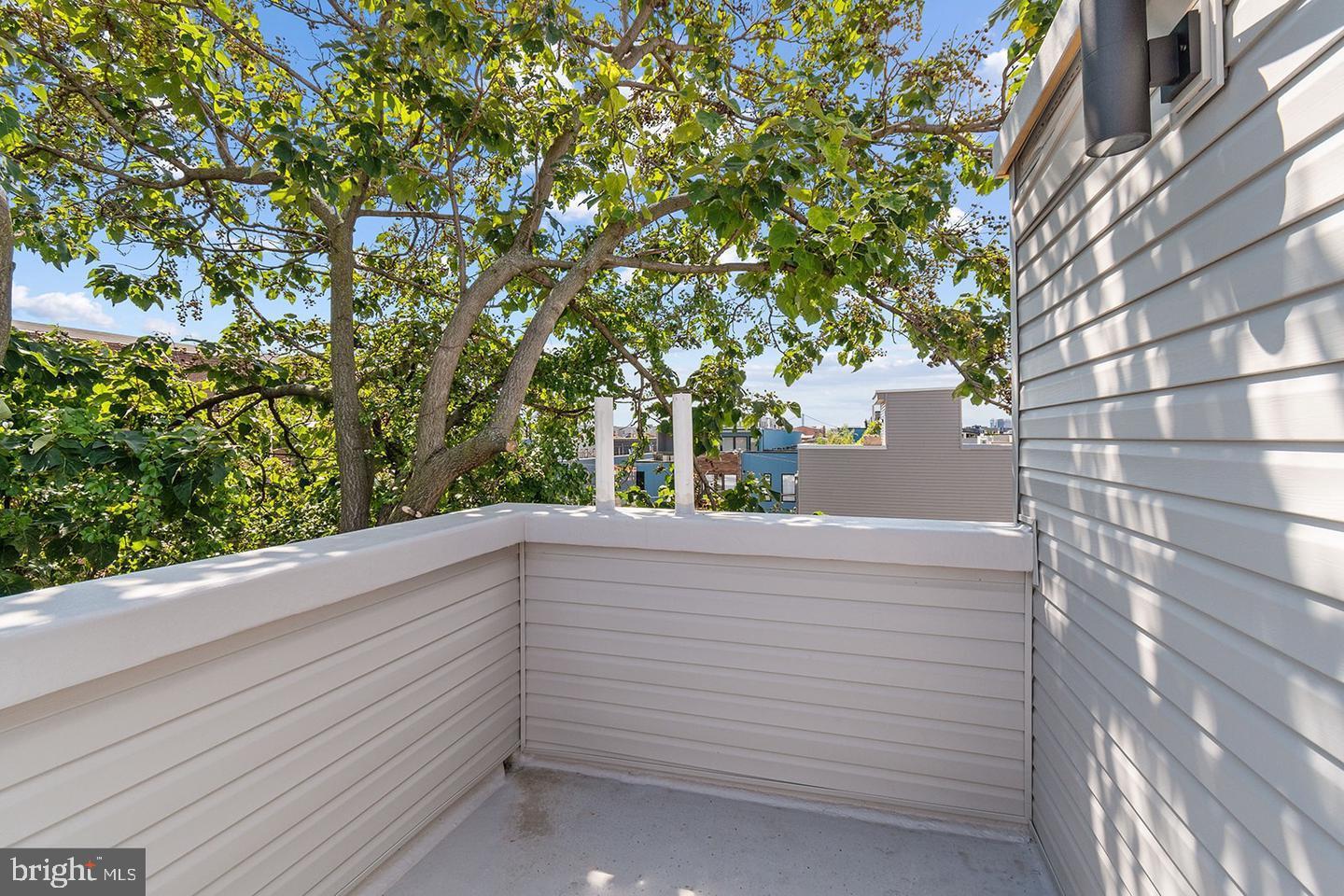 OLDE KENSINGTON - Residential Lease