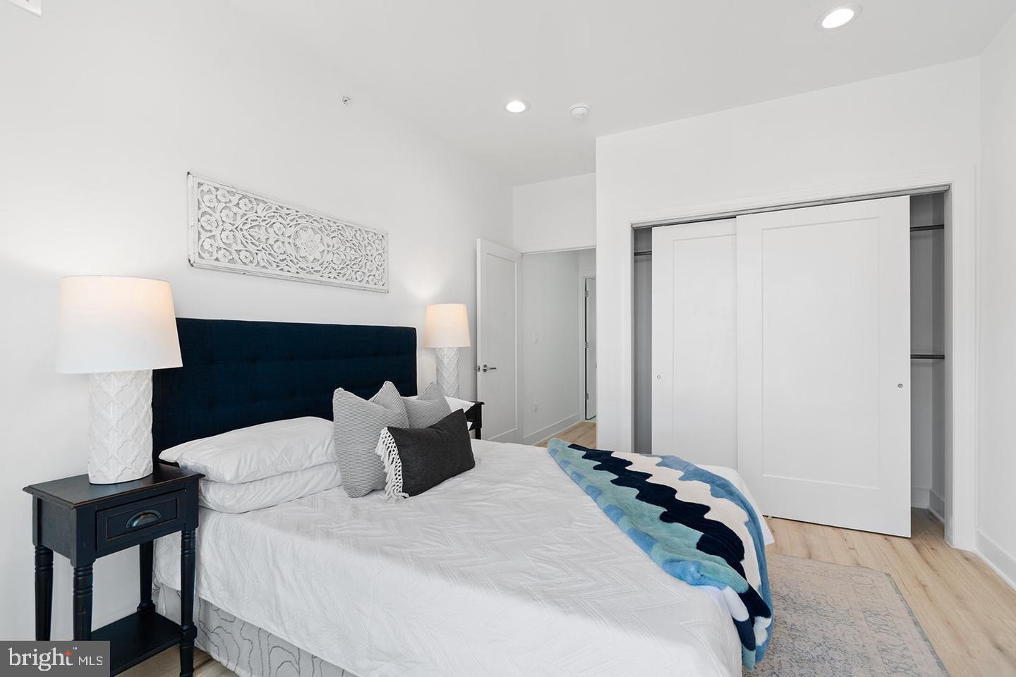 OLDE KENSINGTON - Residential Lease