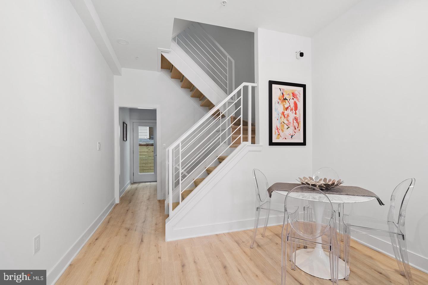OLDE KENSINGTON - Residential Lease