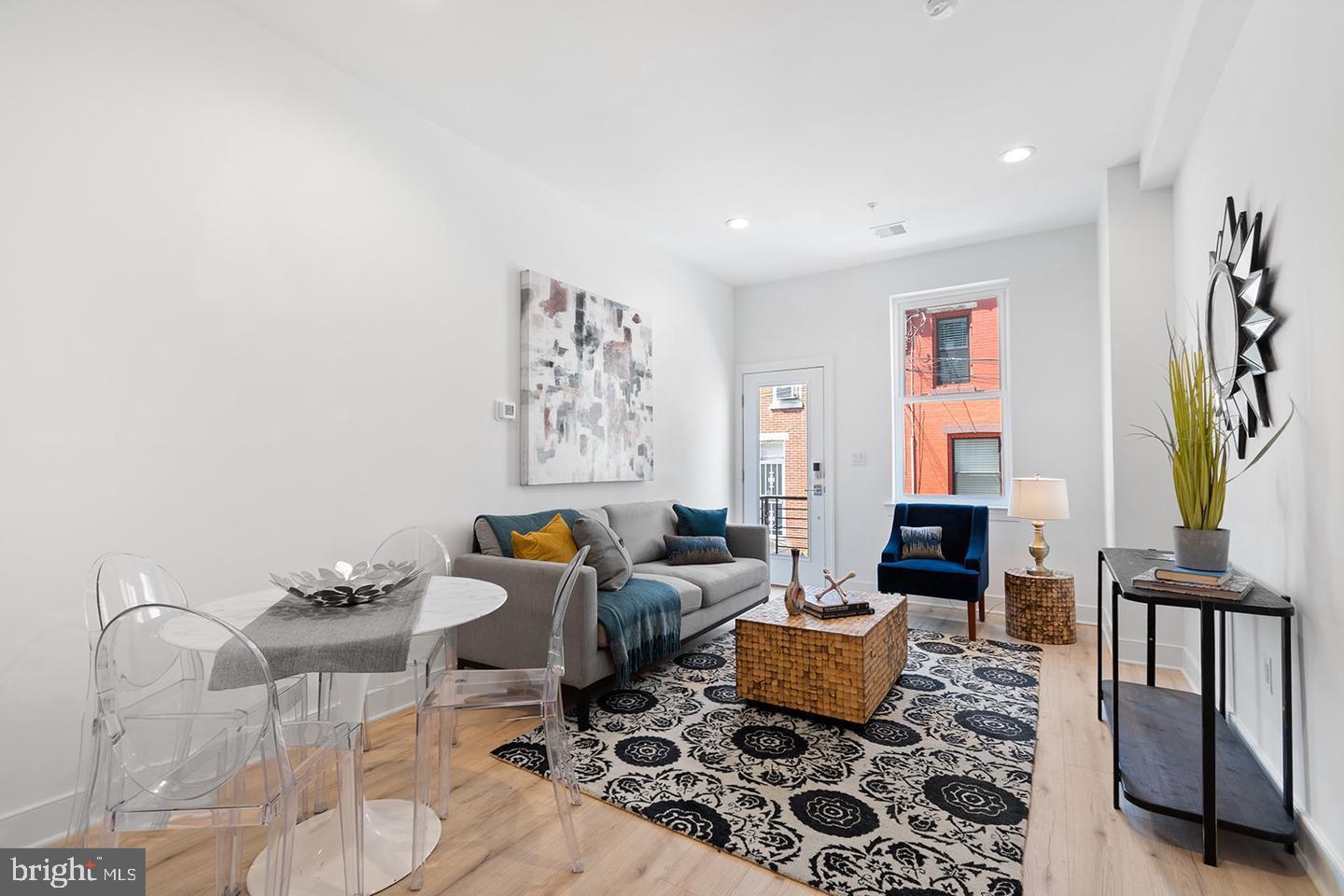 OLDE KENSINGTON - Residential Lease