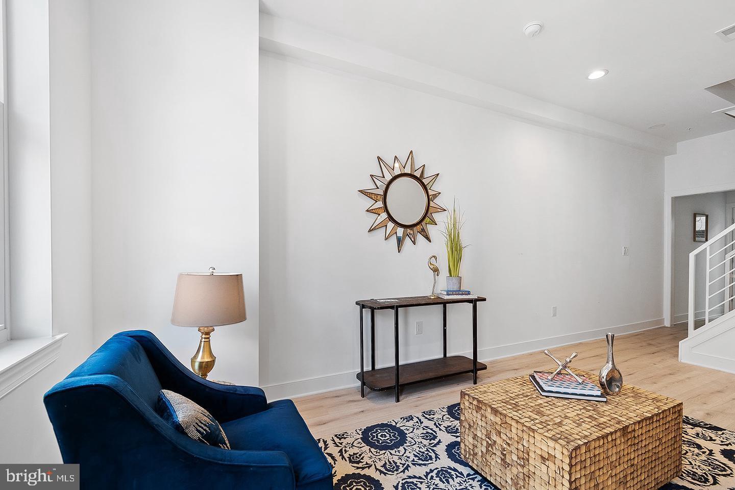 OLDE KENSINGTON - Residential Lease