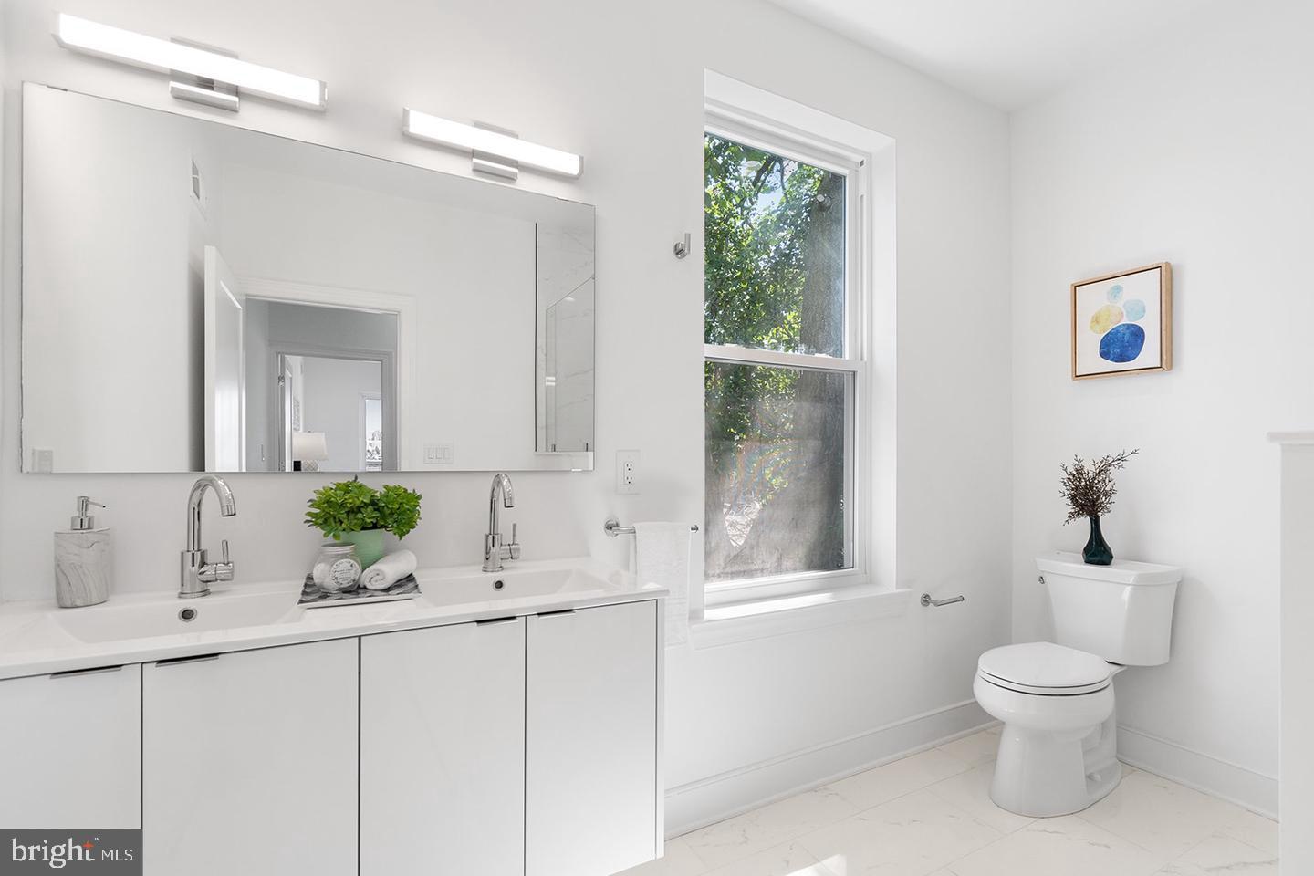 OLDE KENSINGTON - Residential Lease