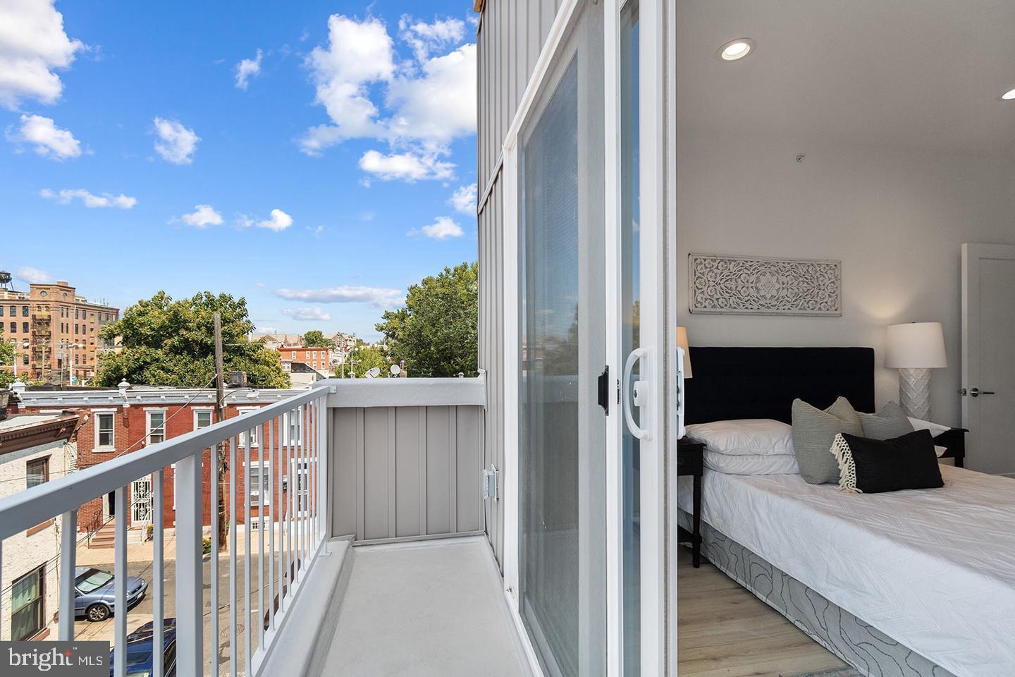 OLDE KENSINGTON - Residential Lease