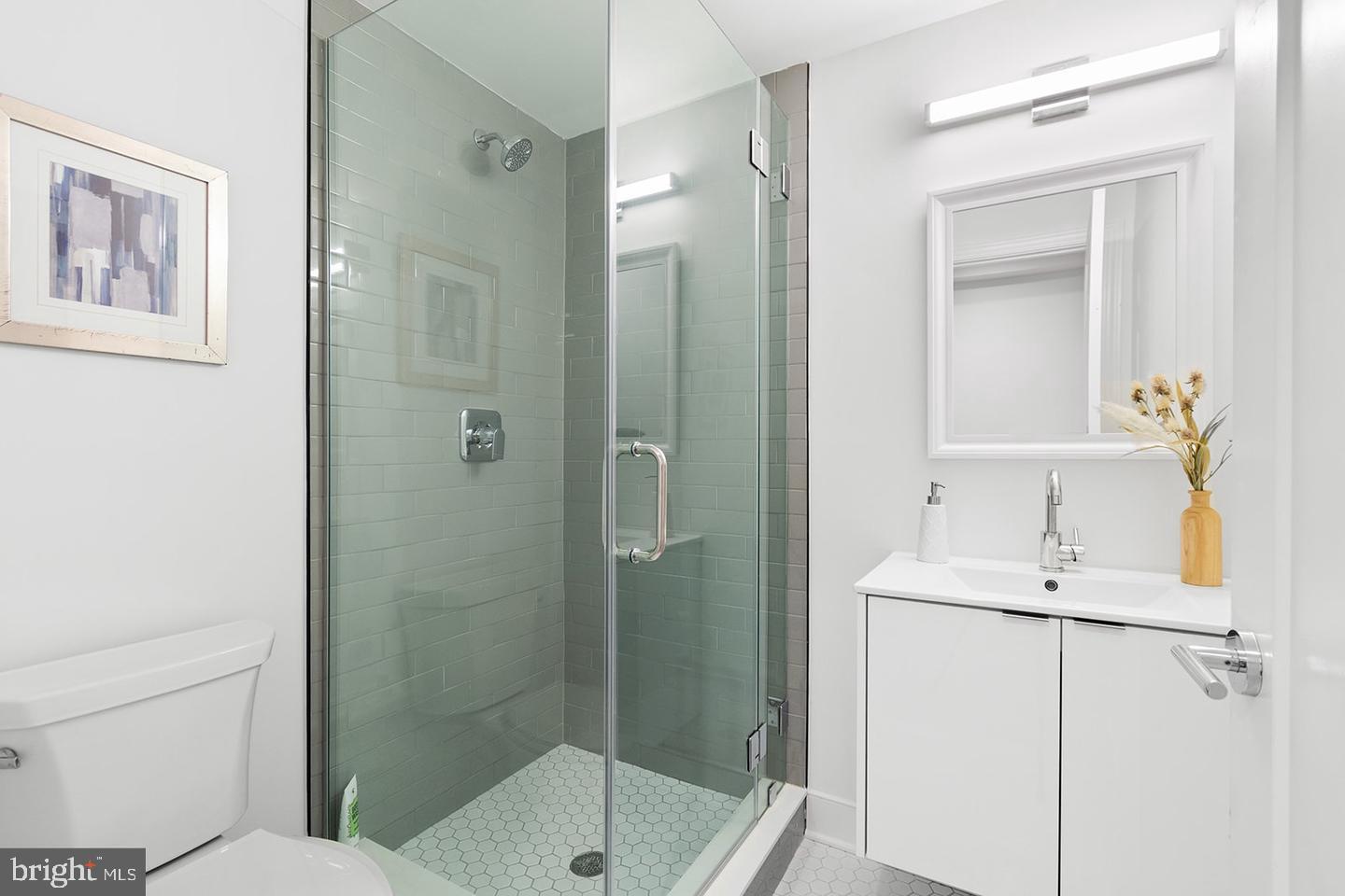 OLDE KENSINGTON - Residential Lease