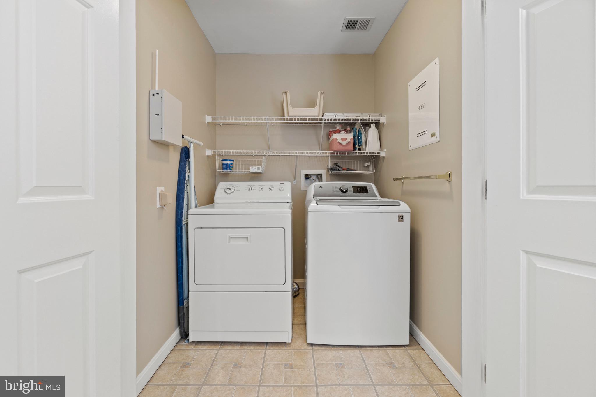 TOWNES OF MANCHESTER WOODS - Residential