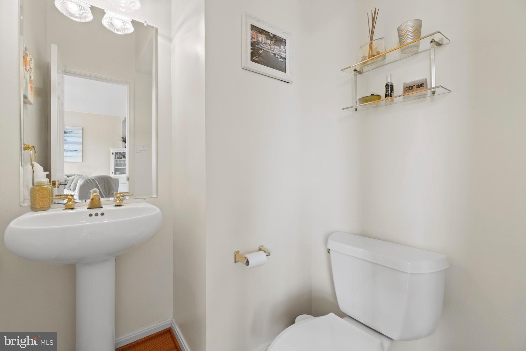 TOWNES OF MANCHESTER WOODS - Residential