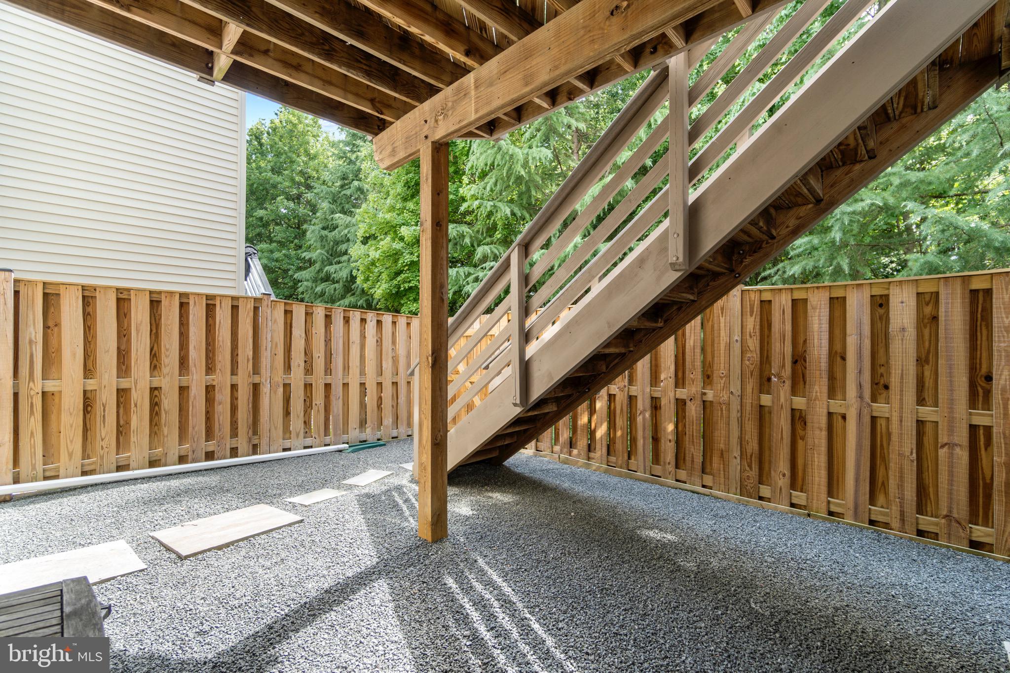 TOWNES OF MANCHESTER WOODS - Residential