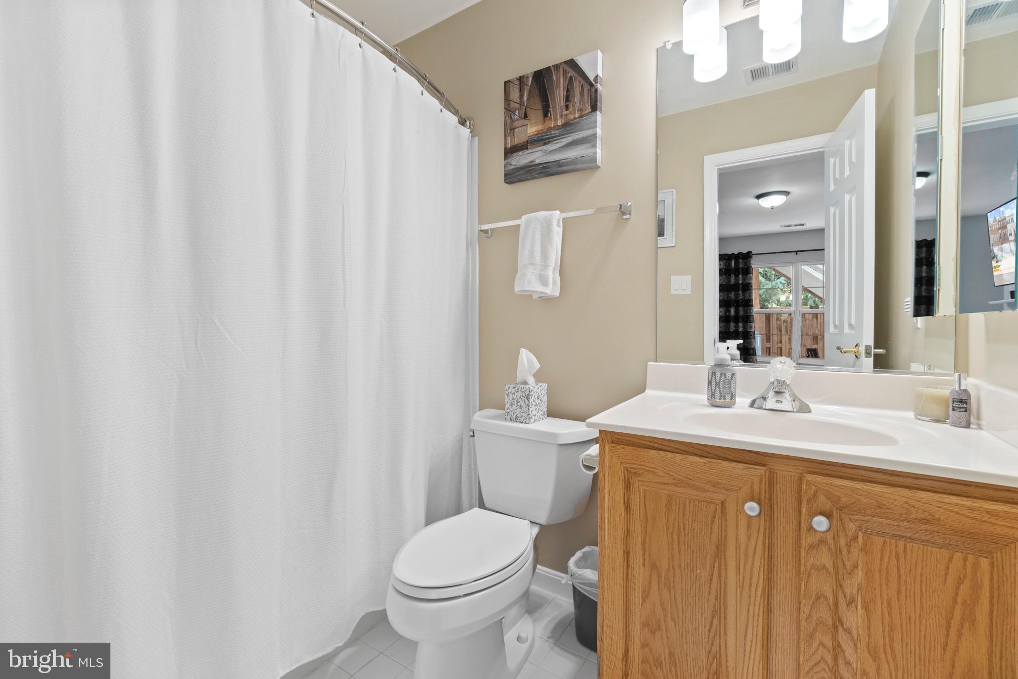 TOWNES OF MANCHESTER WOODS - Residential