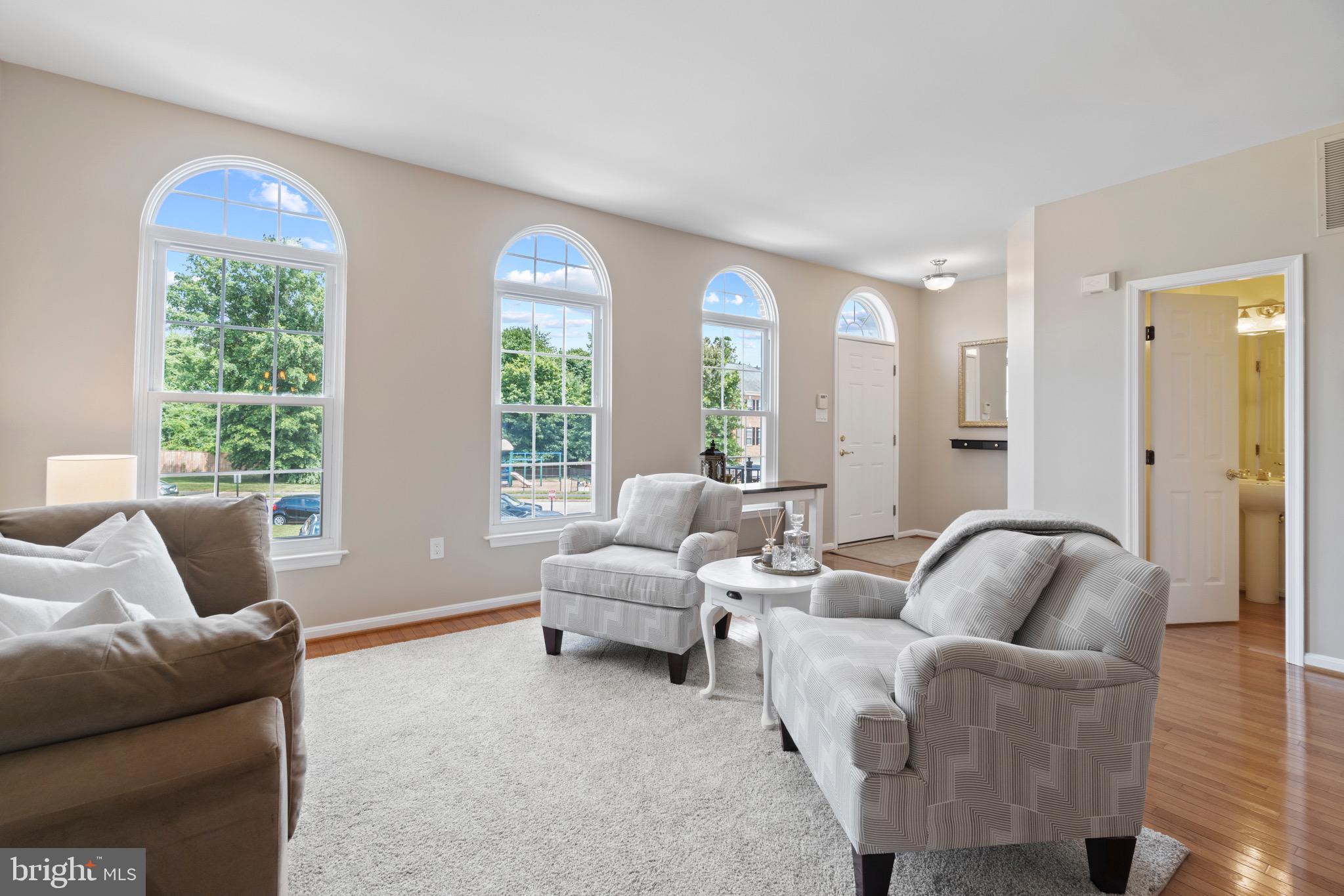 TOWNES OF MANCHESTER WOODS - Residential