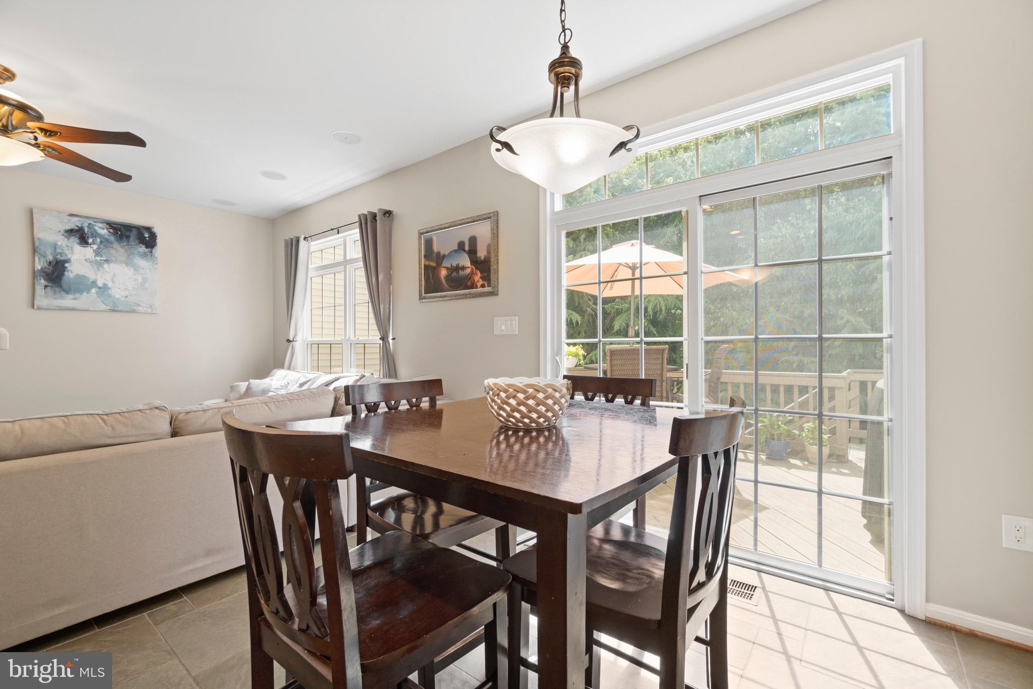 TOWNES OF MANCHESTER WOODS - Residential