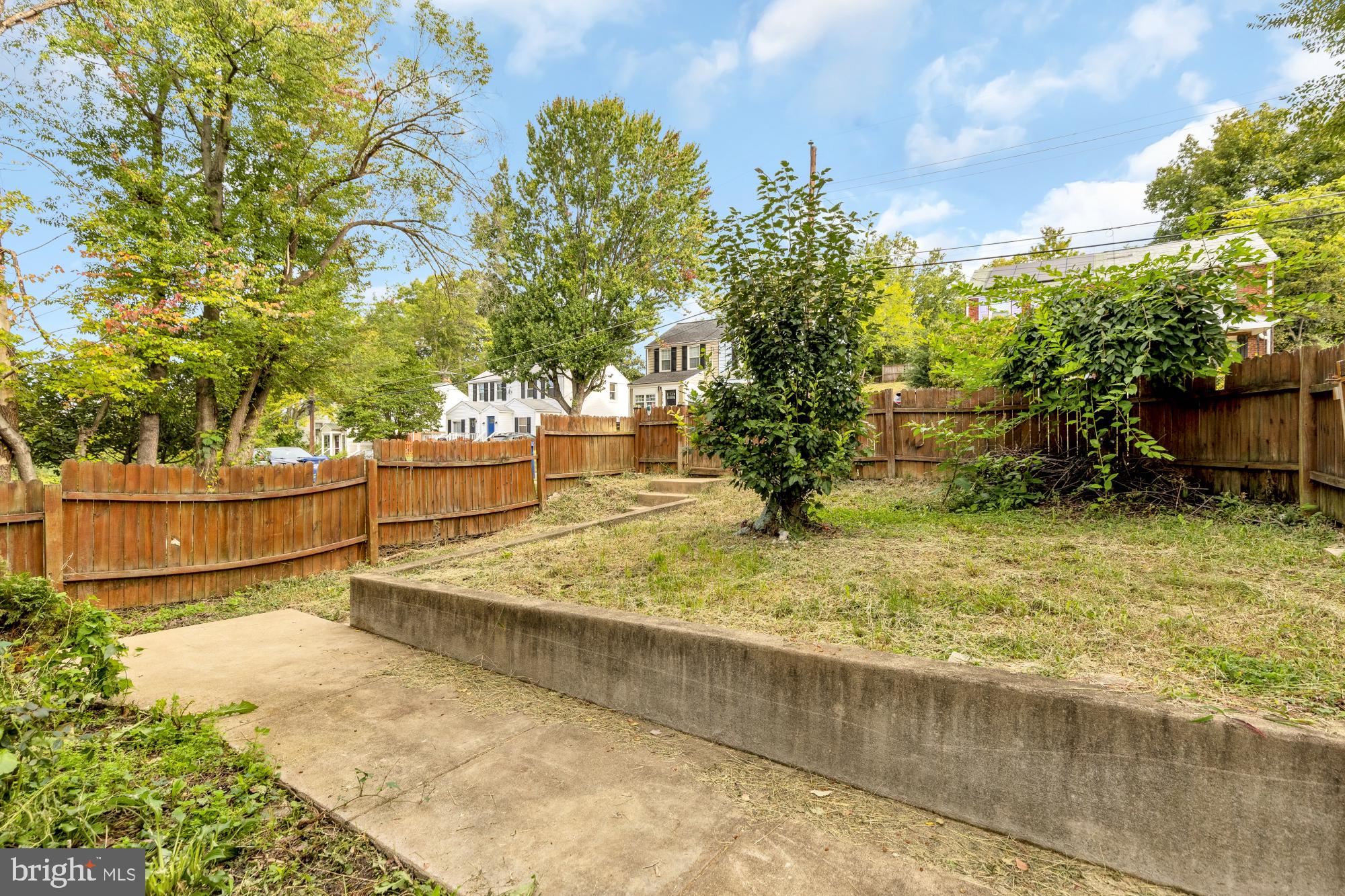 2711 JEFFERSON DRIVE
