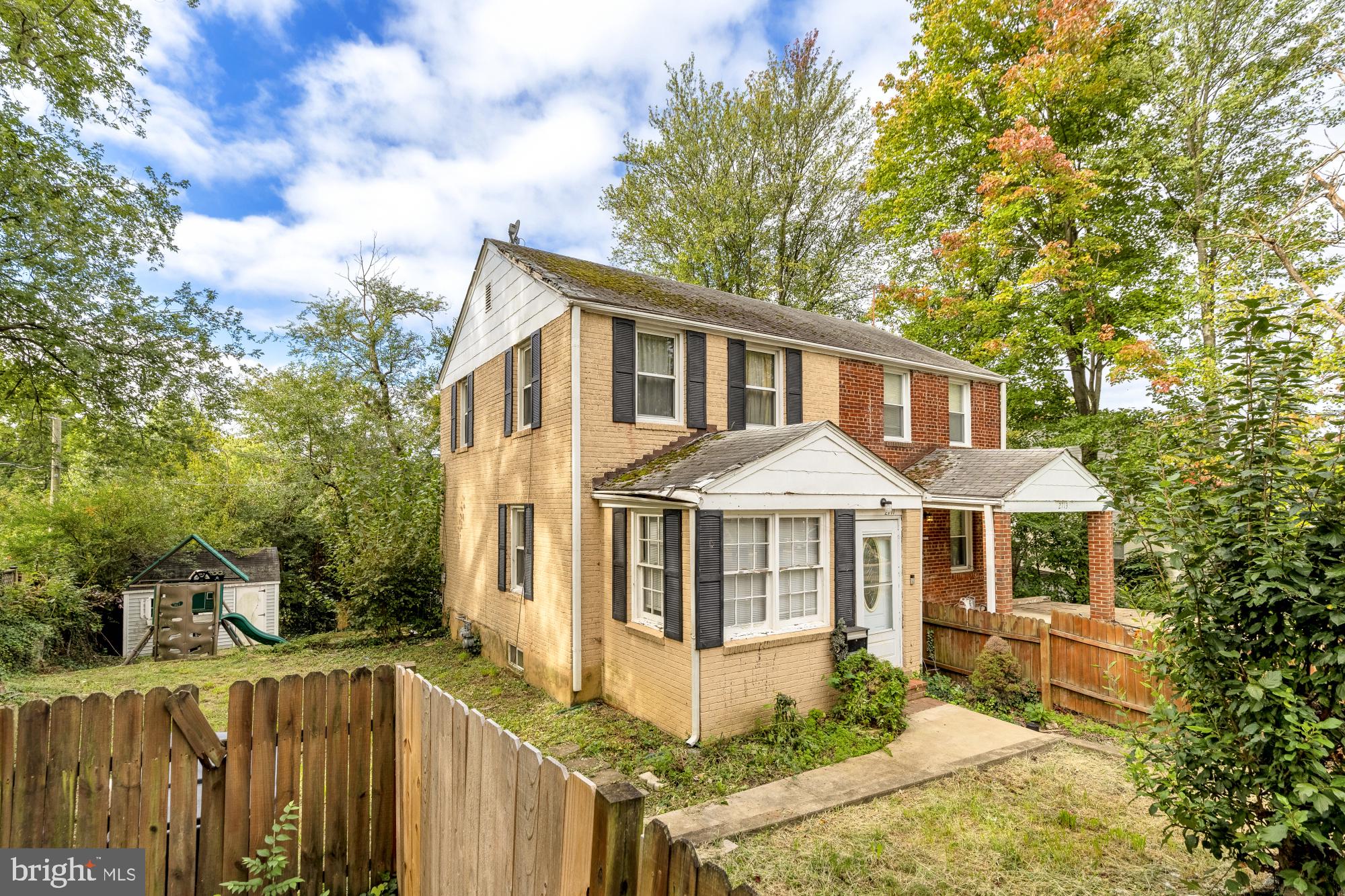 2711 JEFFERSON DRIVE