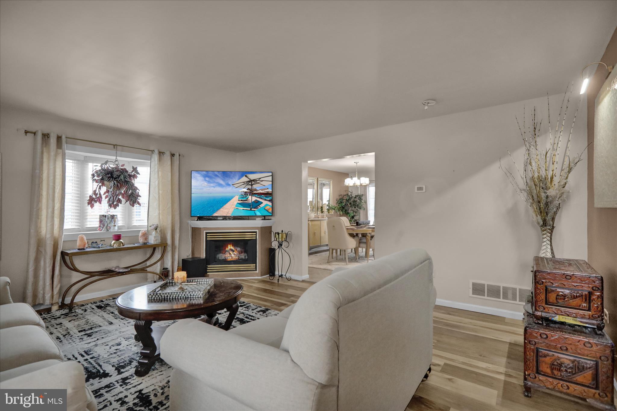 MOUNTAINVIEW - Residential