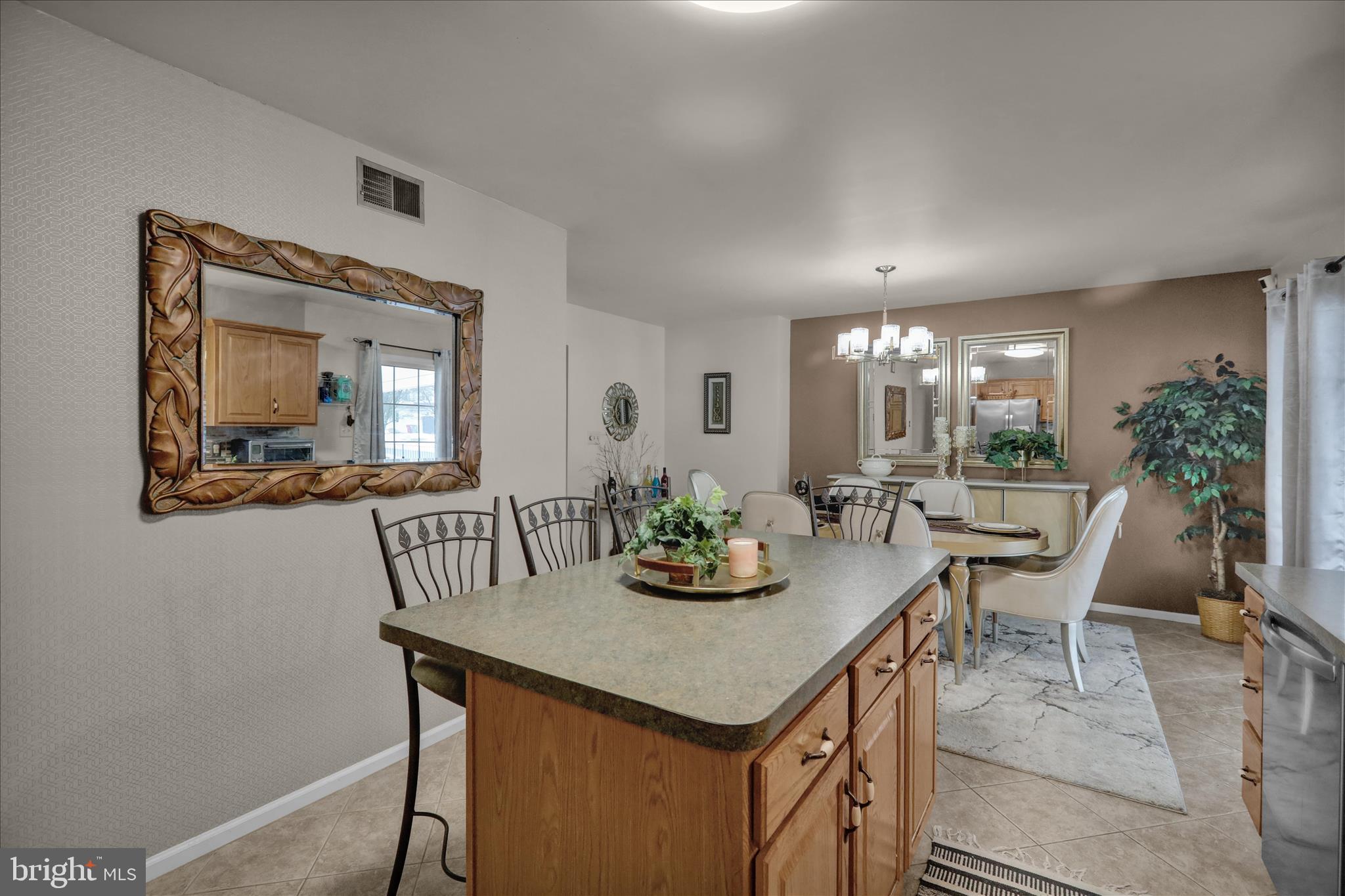 MOUNTAINVIEW - Residential