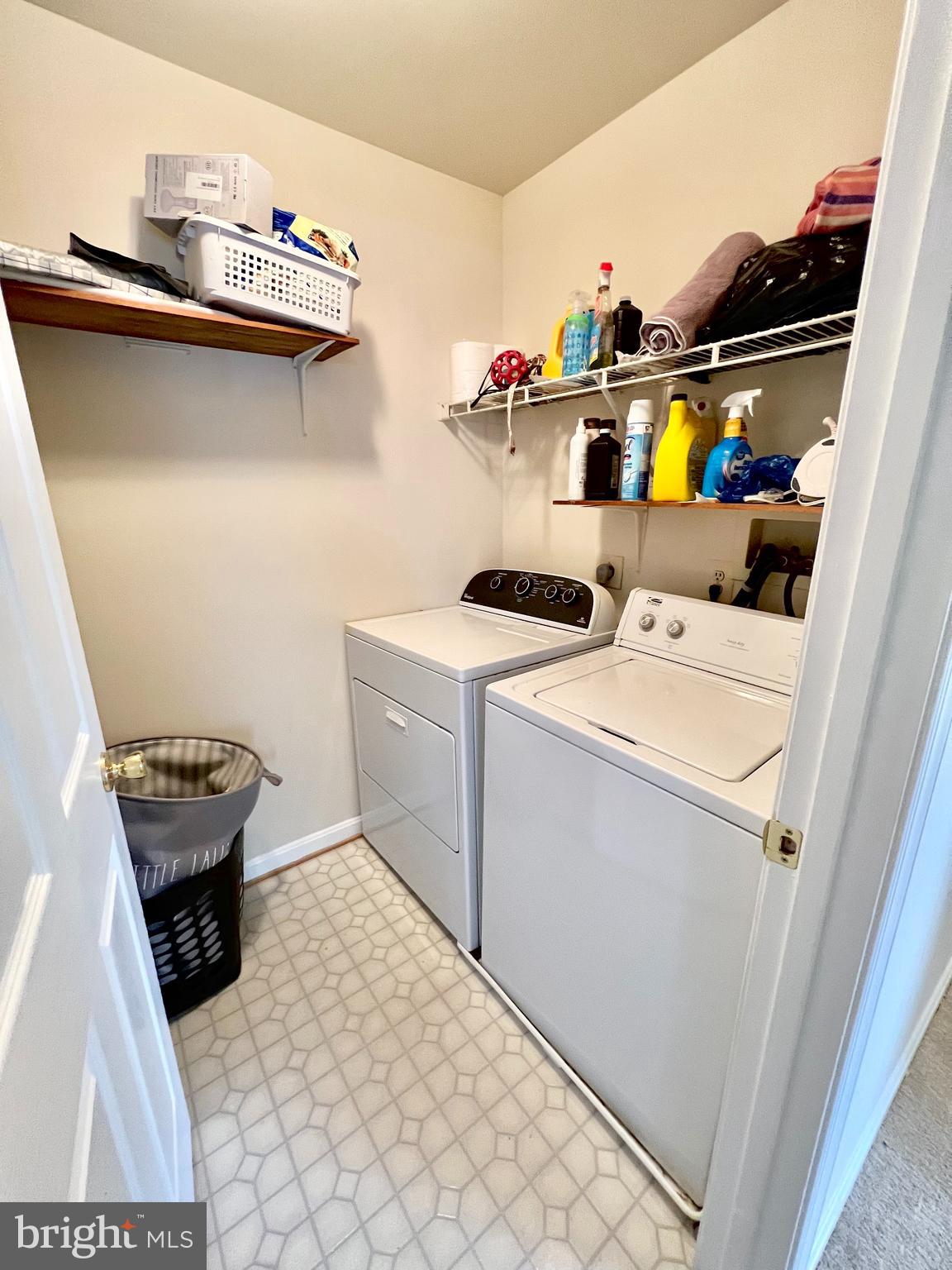 OLD FARM STATION - Residential Lease