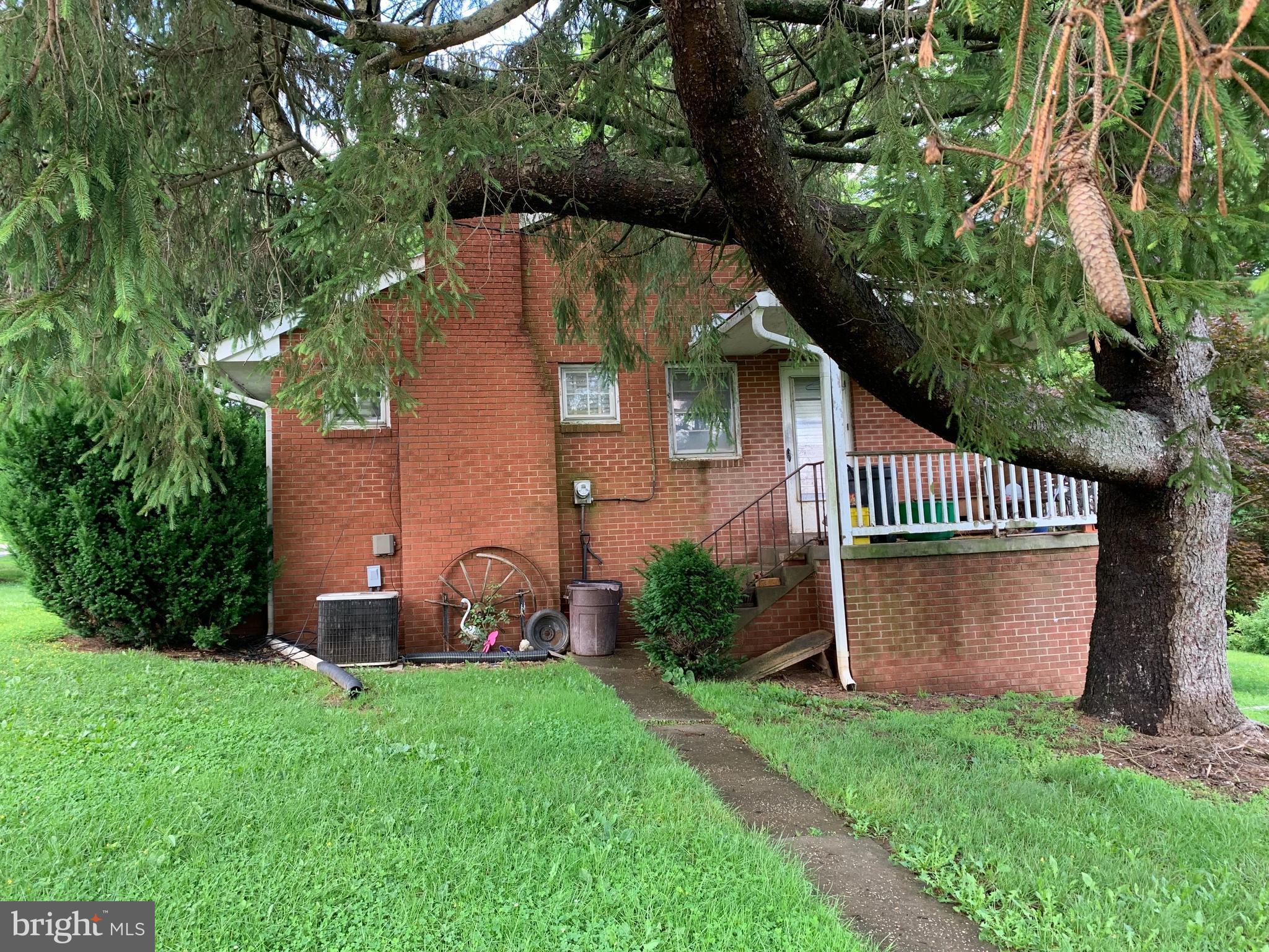 2142 FLAG MARSH ROAD