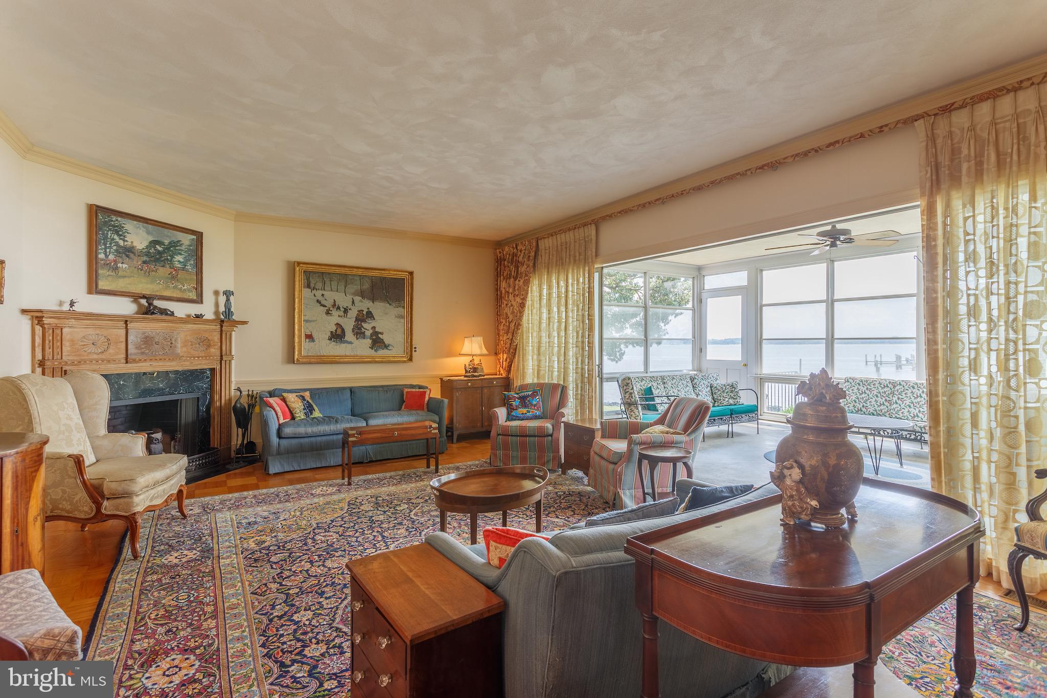 QUAKER NECK - Residential