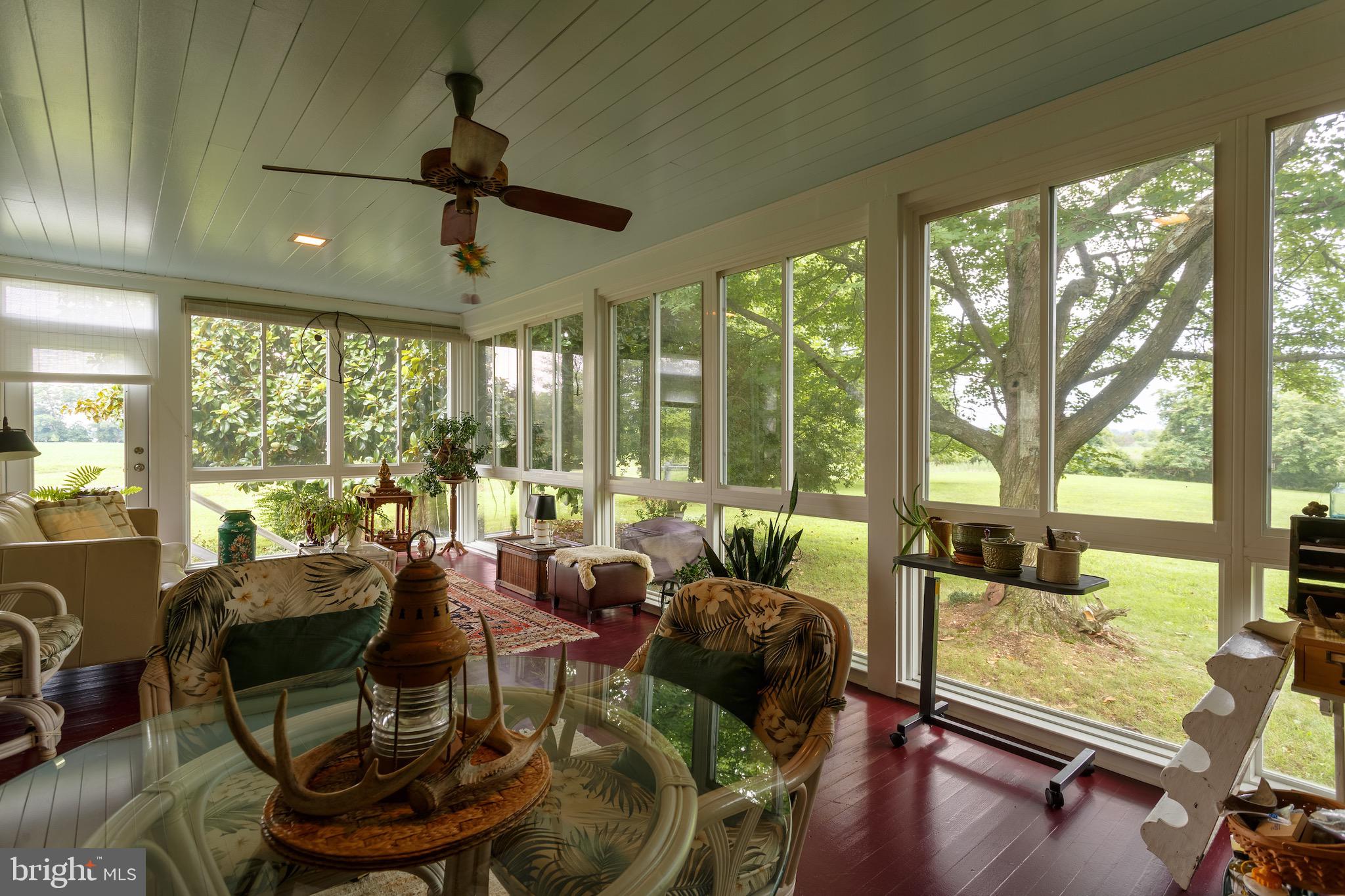 QUAKER NECK - Residential