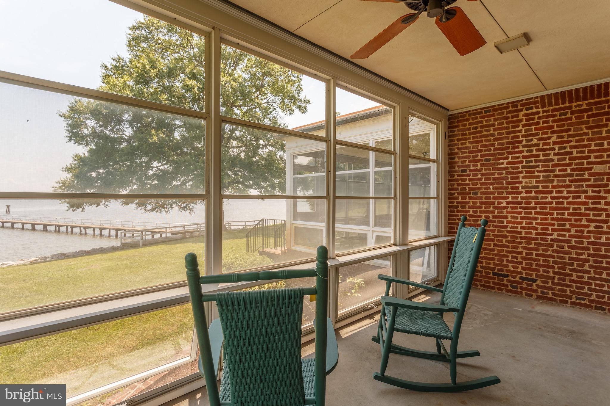 QUAKER NECK - Residential