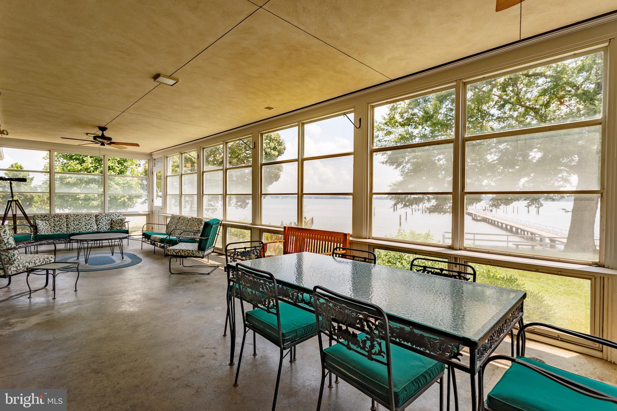 QUAKER NECK - Residential