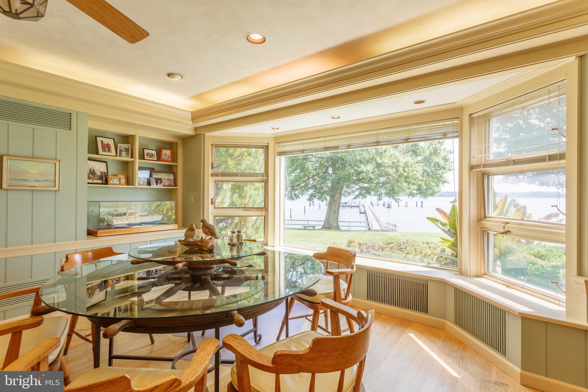 QUAKER NECK - Residential