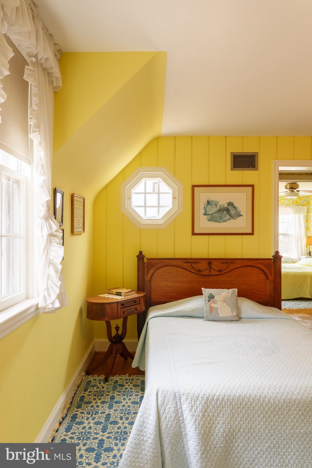 QUAKER NECK - Residential