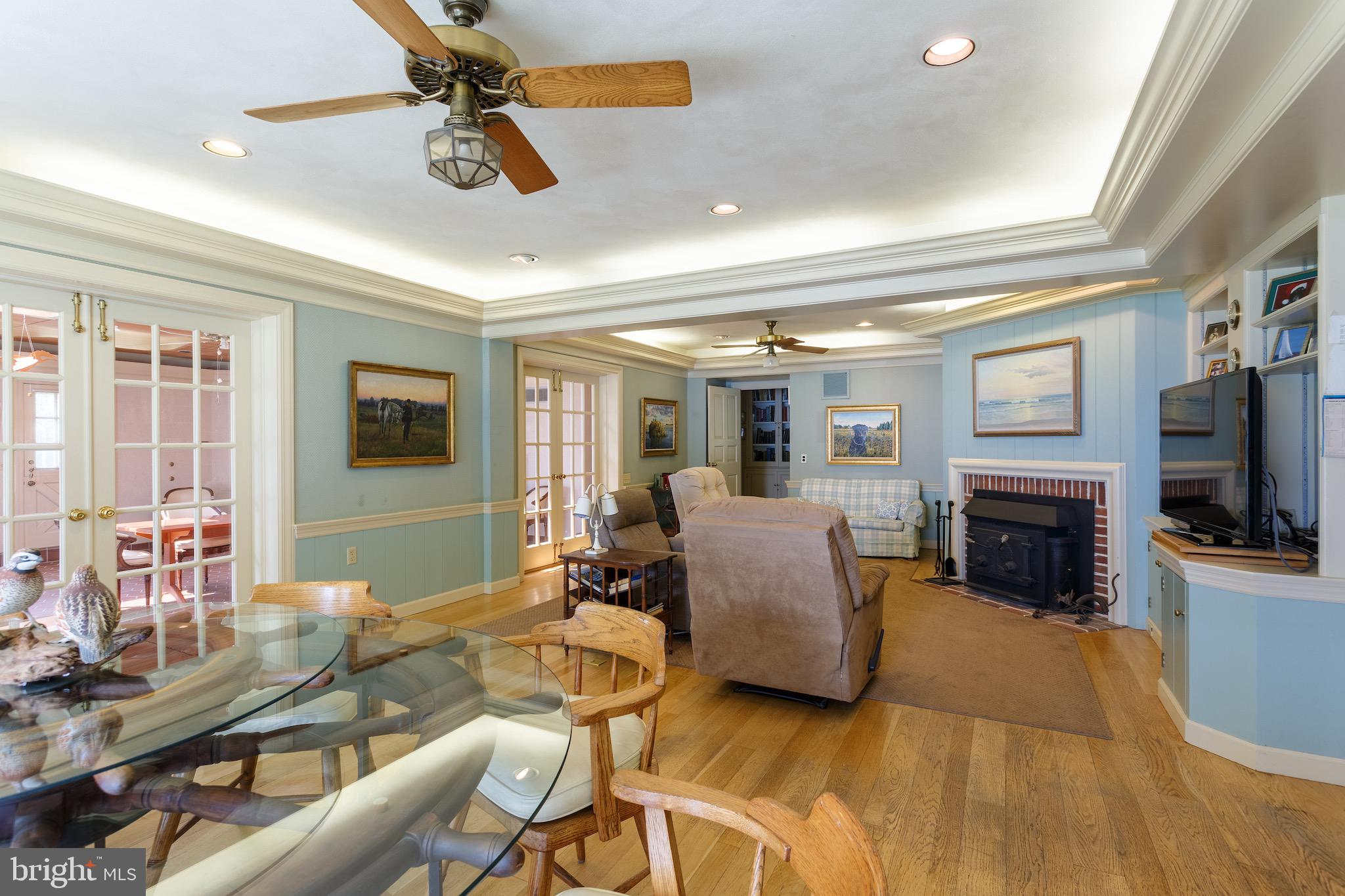 QUAKER NECK - Residential