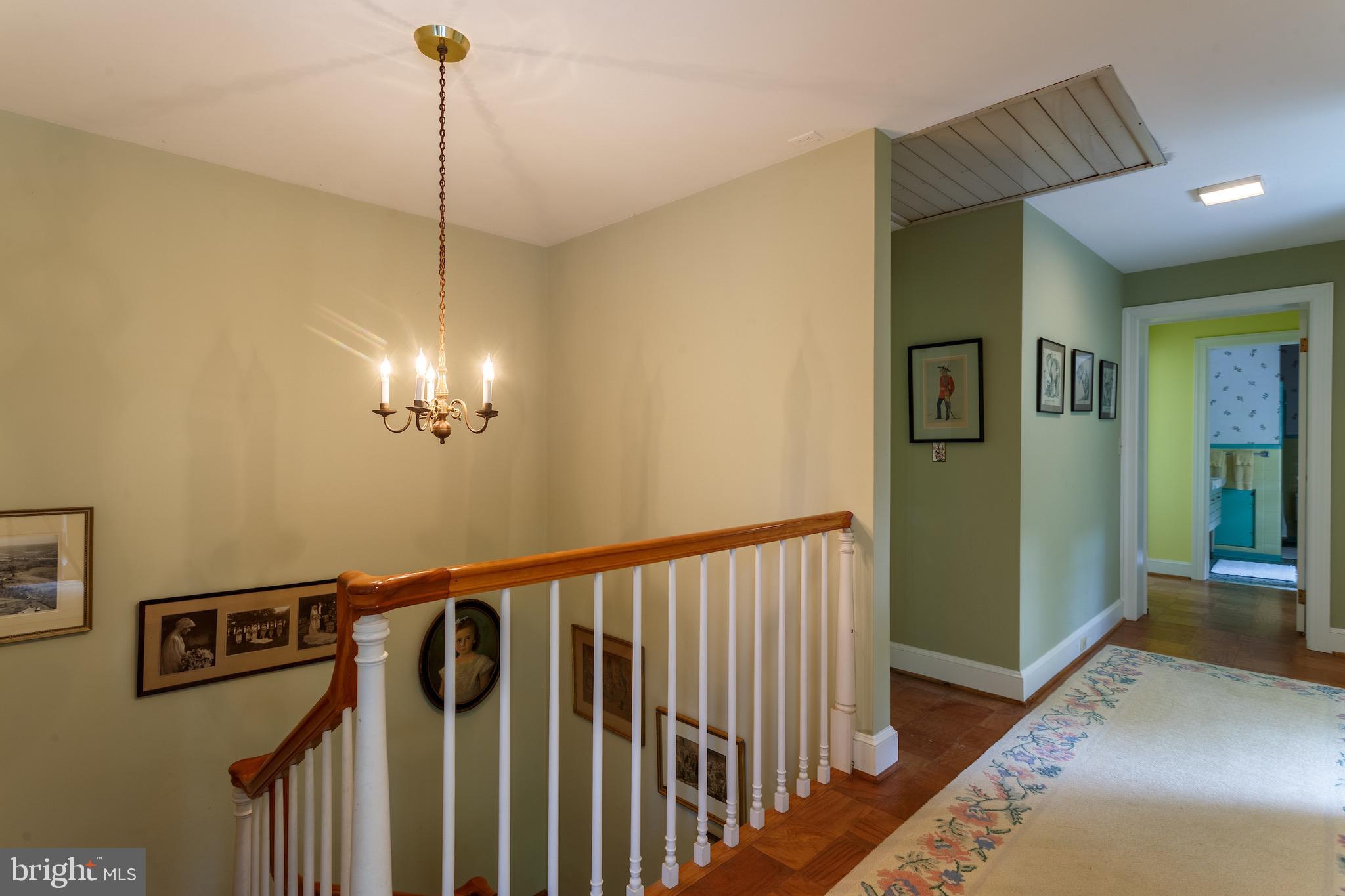 QUAKER NECK - Residential