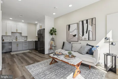 1016 Rhode Island Avenue NE Unit 3, Washington, DC 20018 - MLS#: DCDC2190188