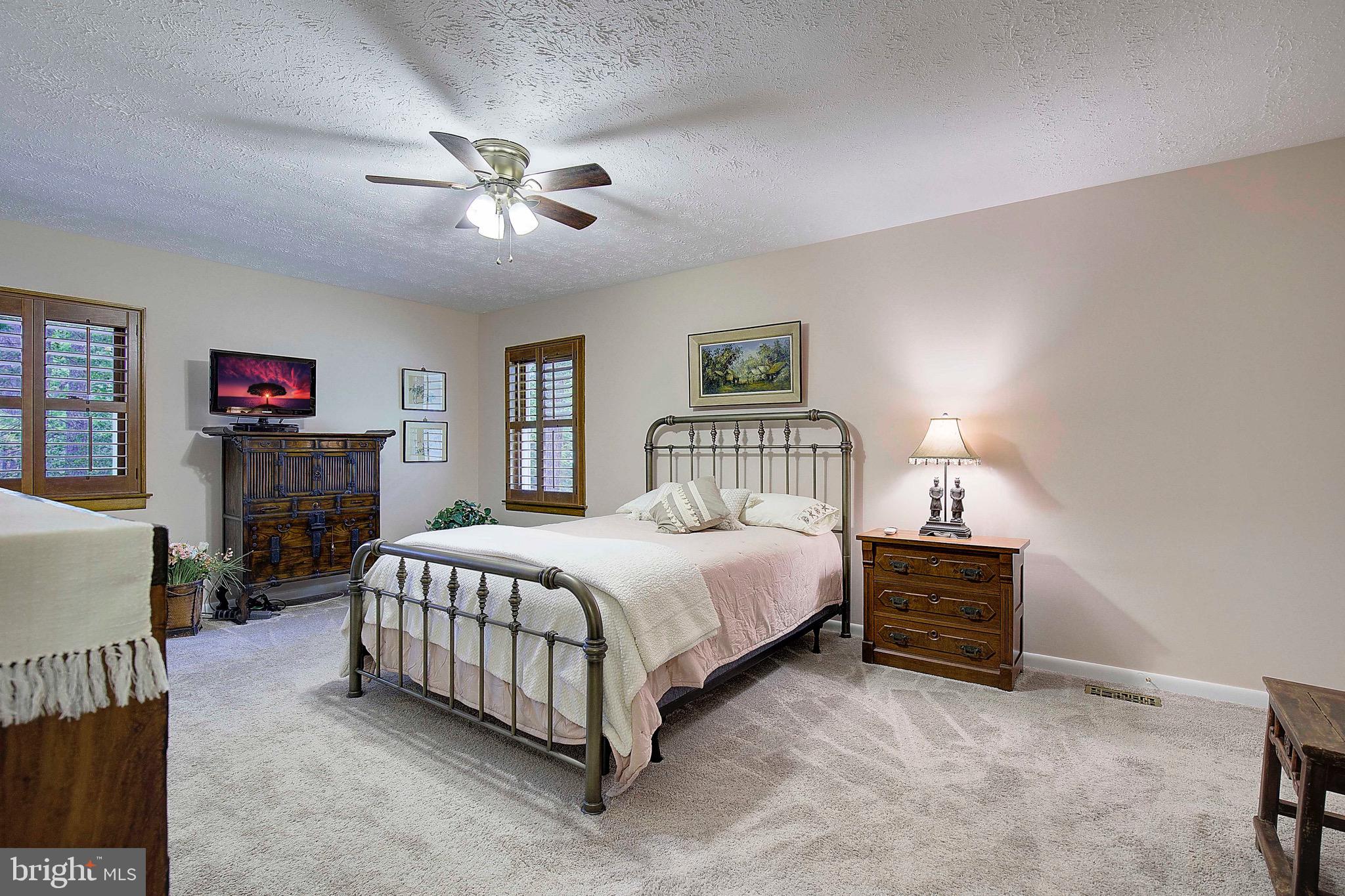 KENT ISLAND ESTATES - Residential