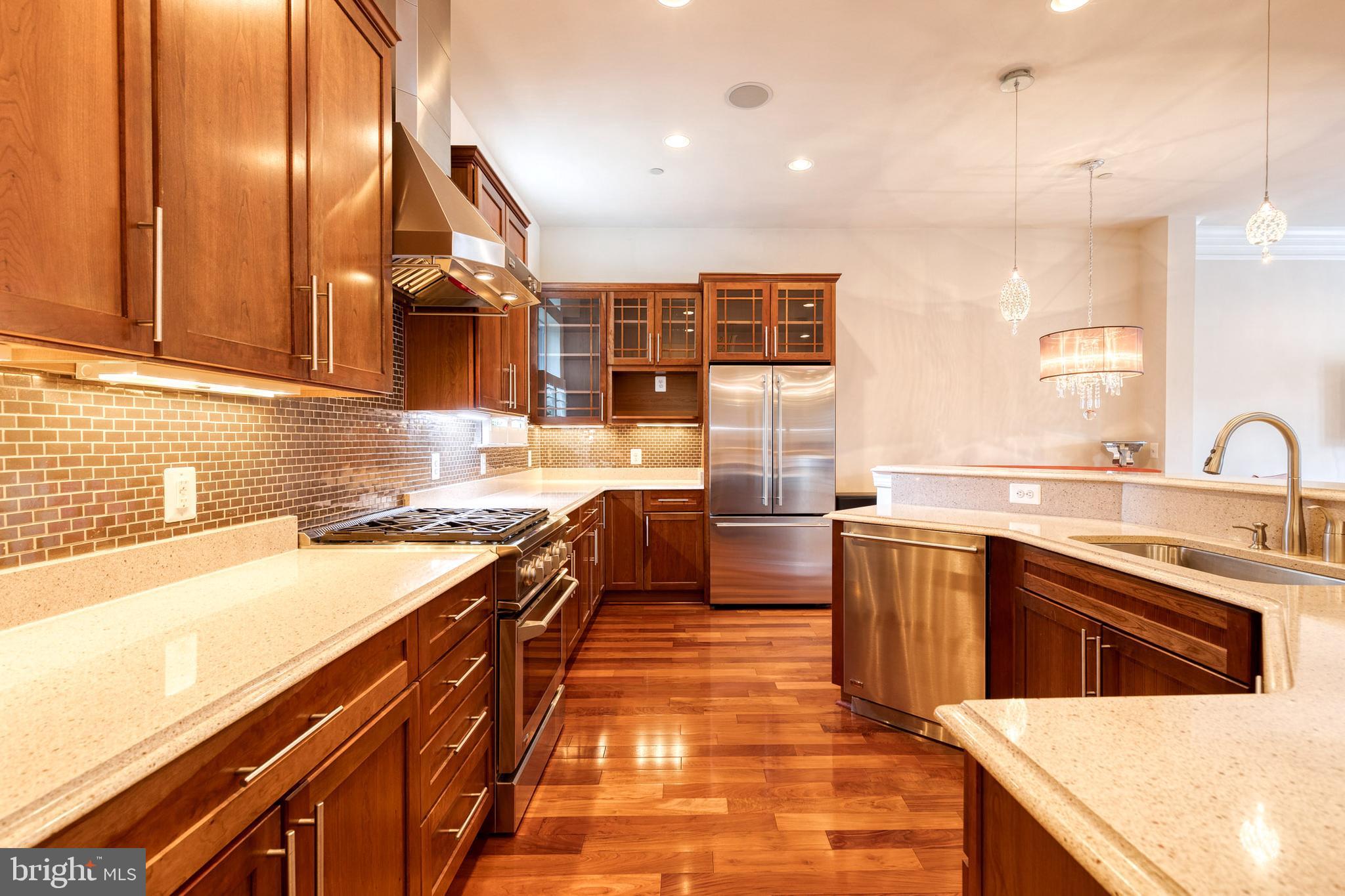 CHARLES AT WOODBROOK - Residential