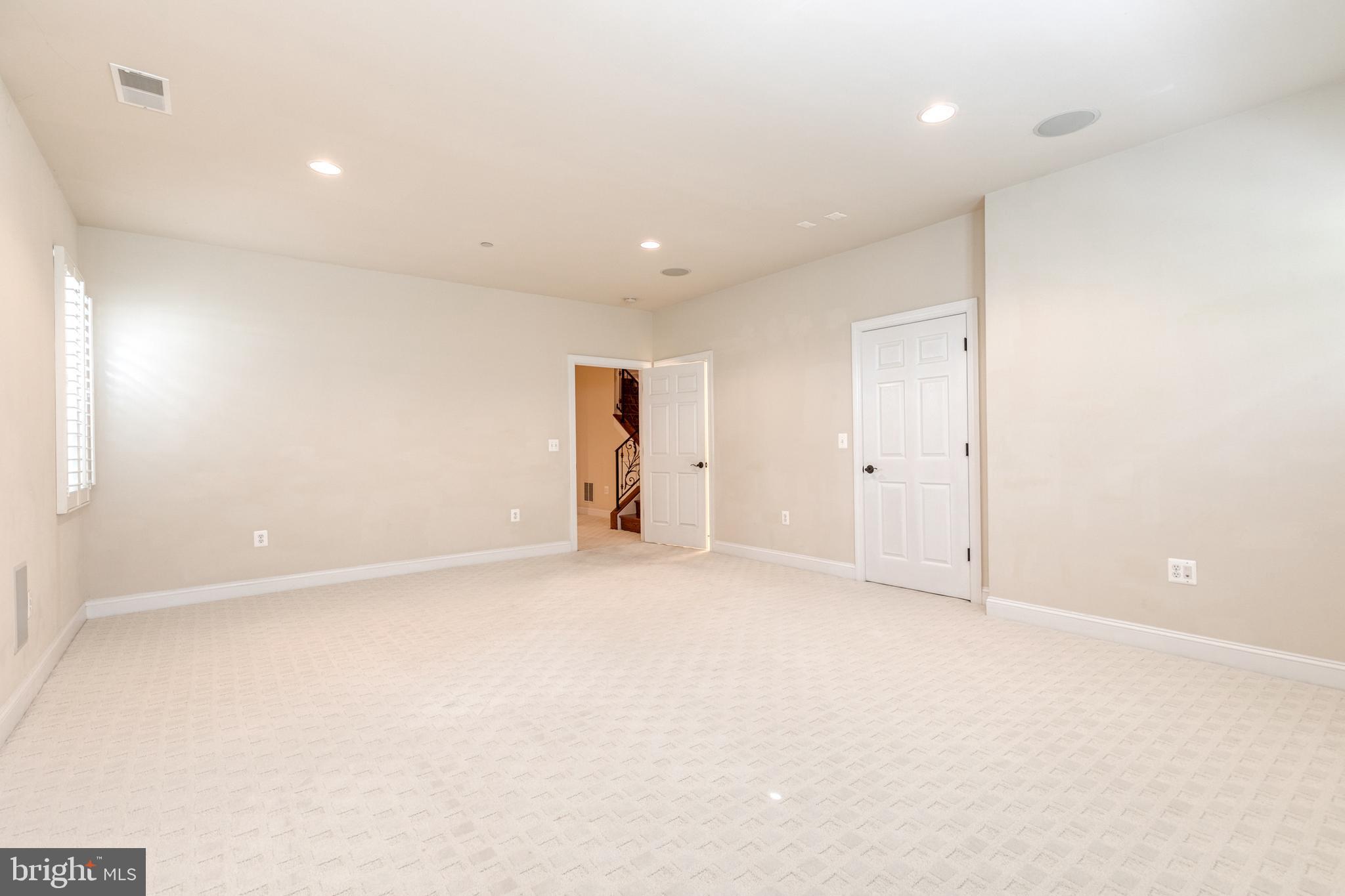 CHARLES AT WOODBROOK - Residential