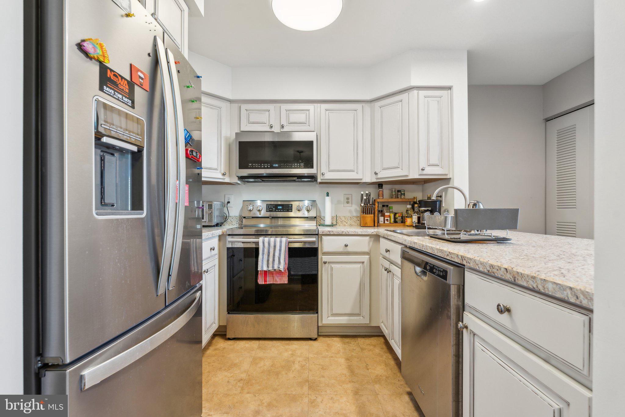 10108 HELLINGLY PLACE 300
