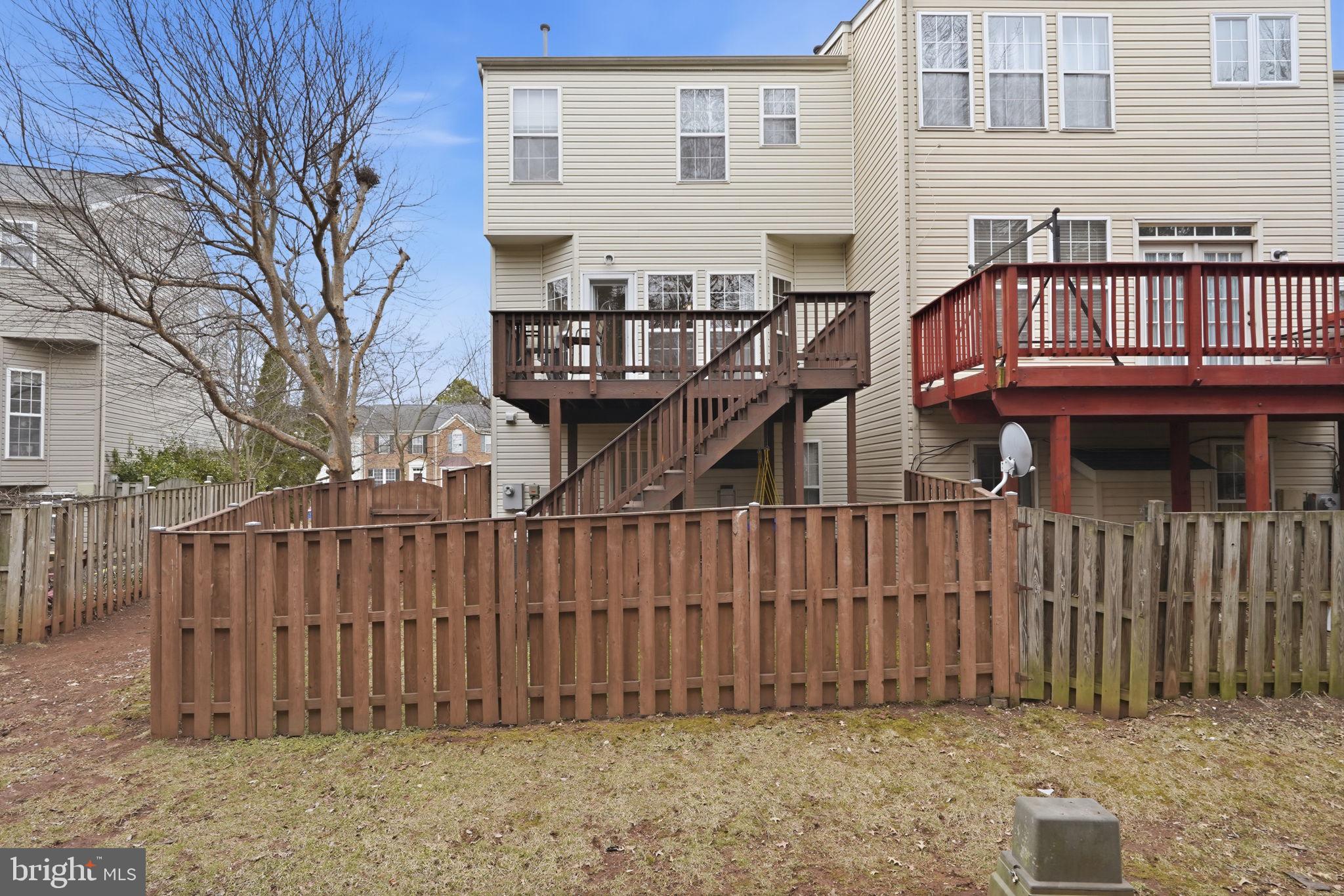 GREENHILL CROSSING - Residential