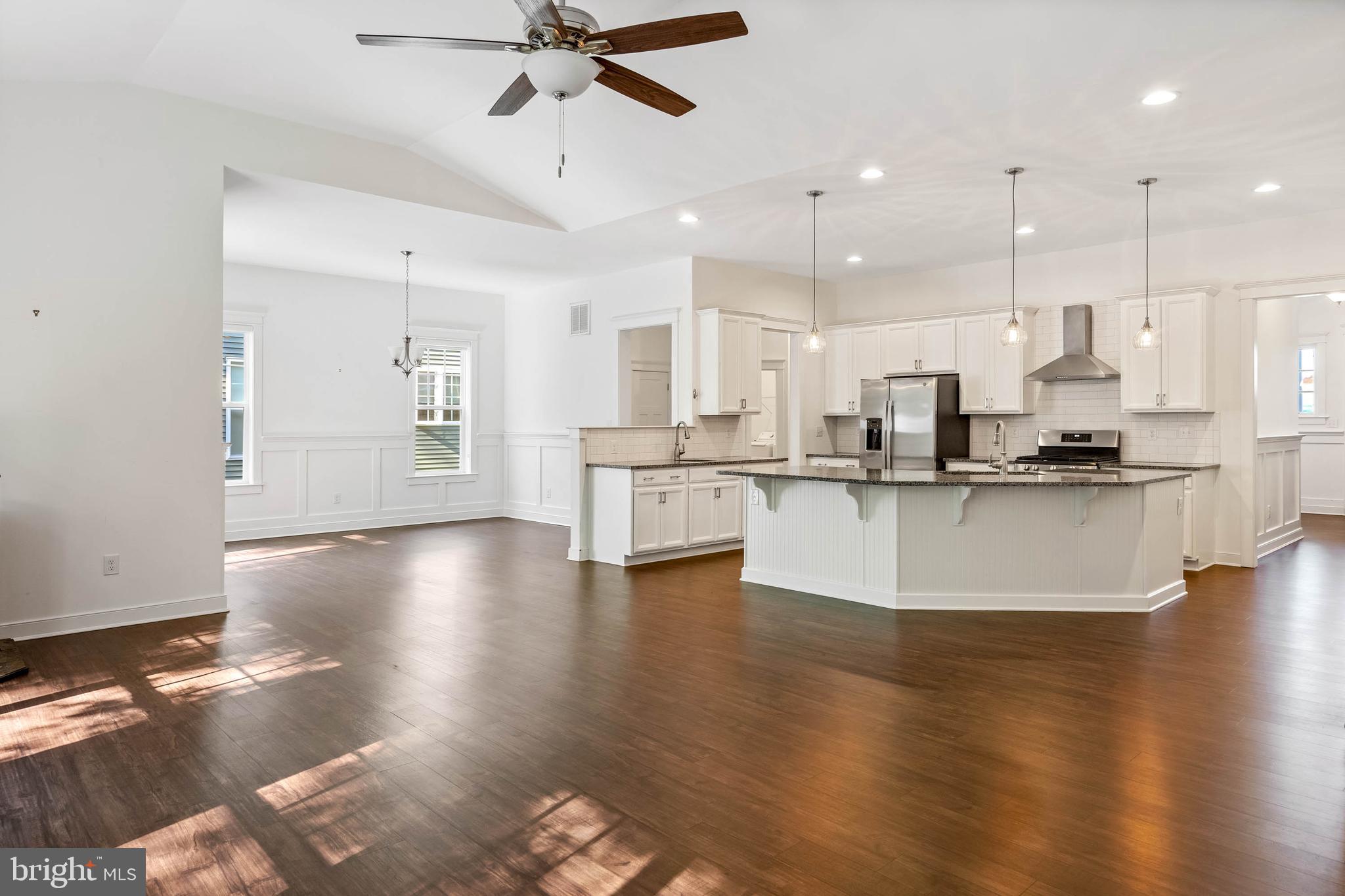 WOODRIDGE - Residential