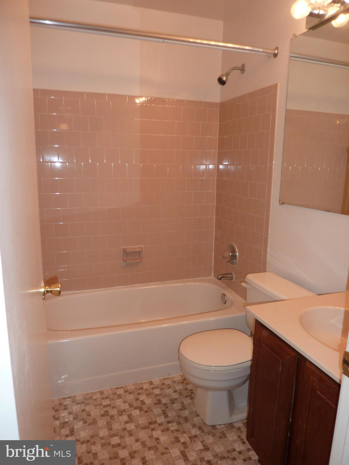 BURLEIGH MANOR - Residential