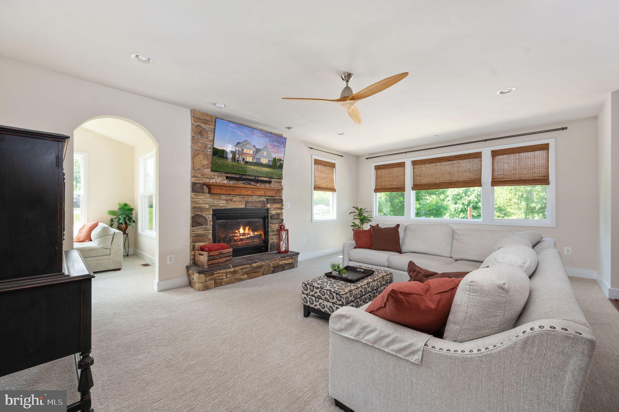 BLOOMSBURY FARM ESTATES - Residential