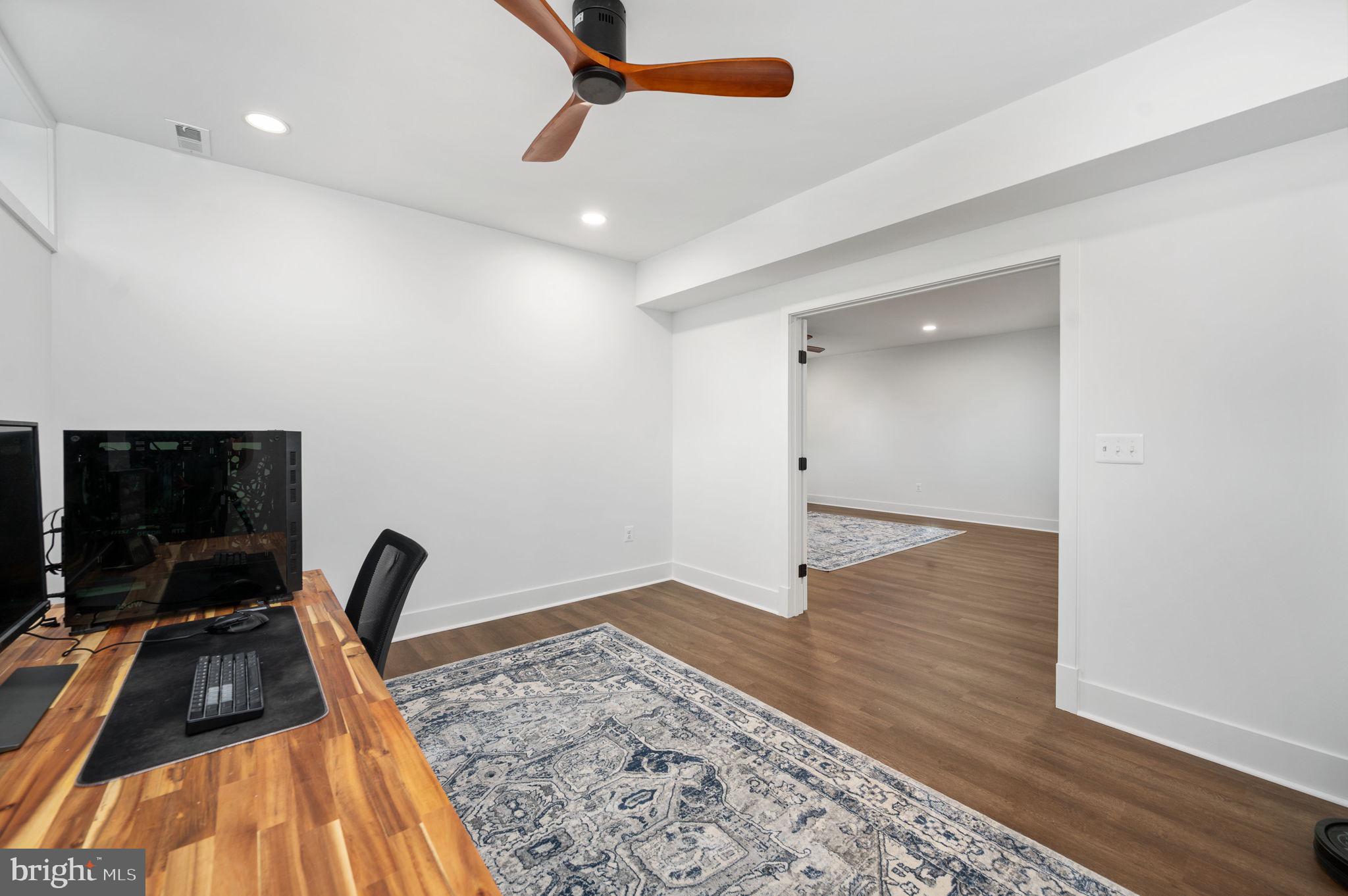 BLOOMSBURY FARM ESTATES - Residential