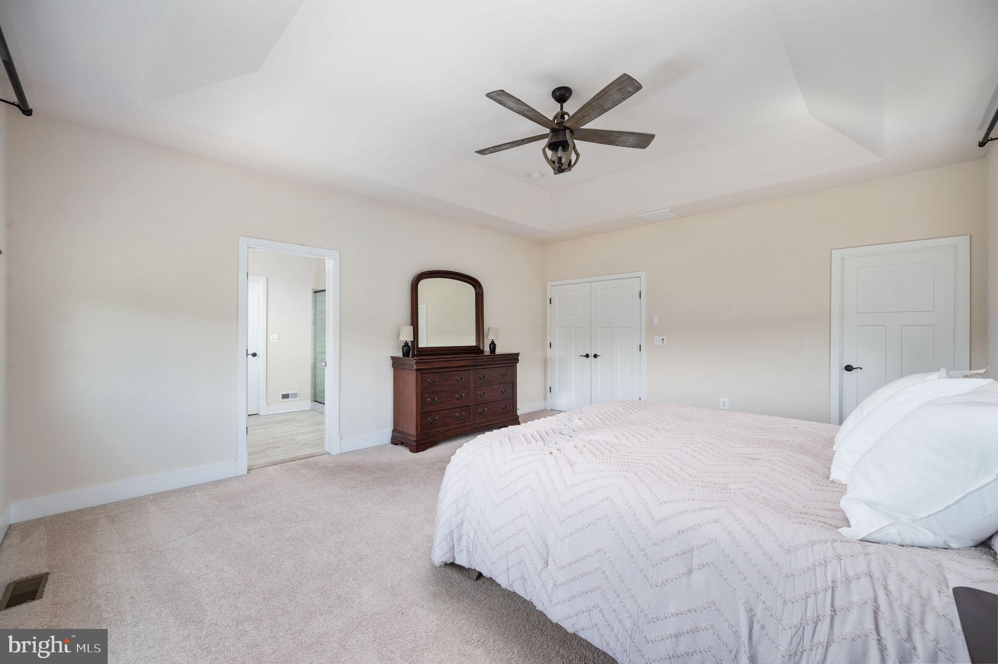 BLOOMSBURY FARM ESTATES - Residential
