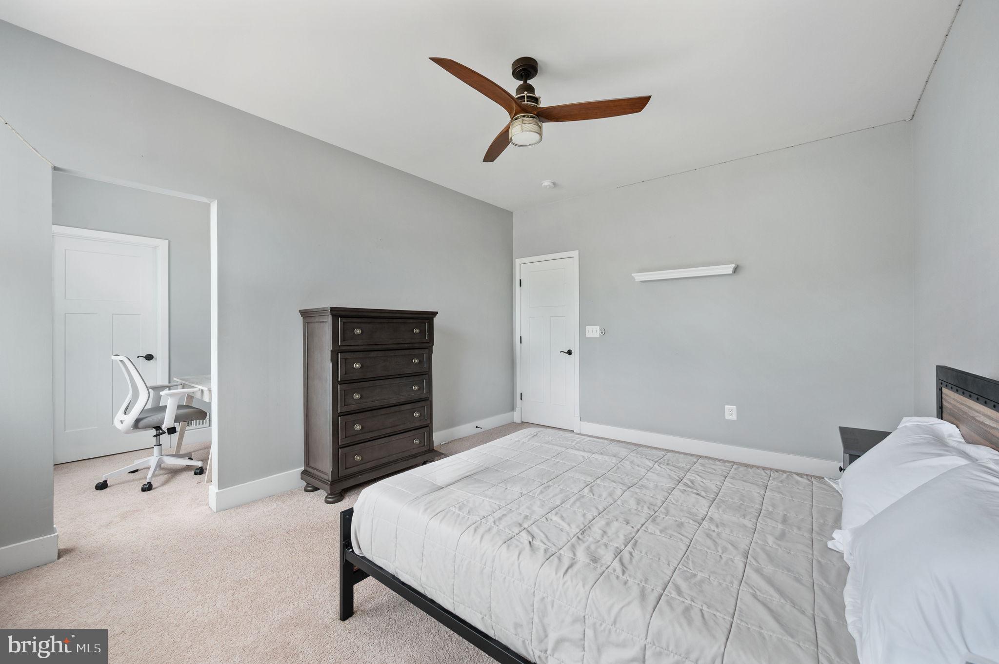 BLOOMSBURY FARM ESTATES - Residential