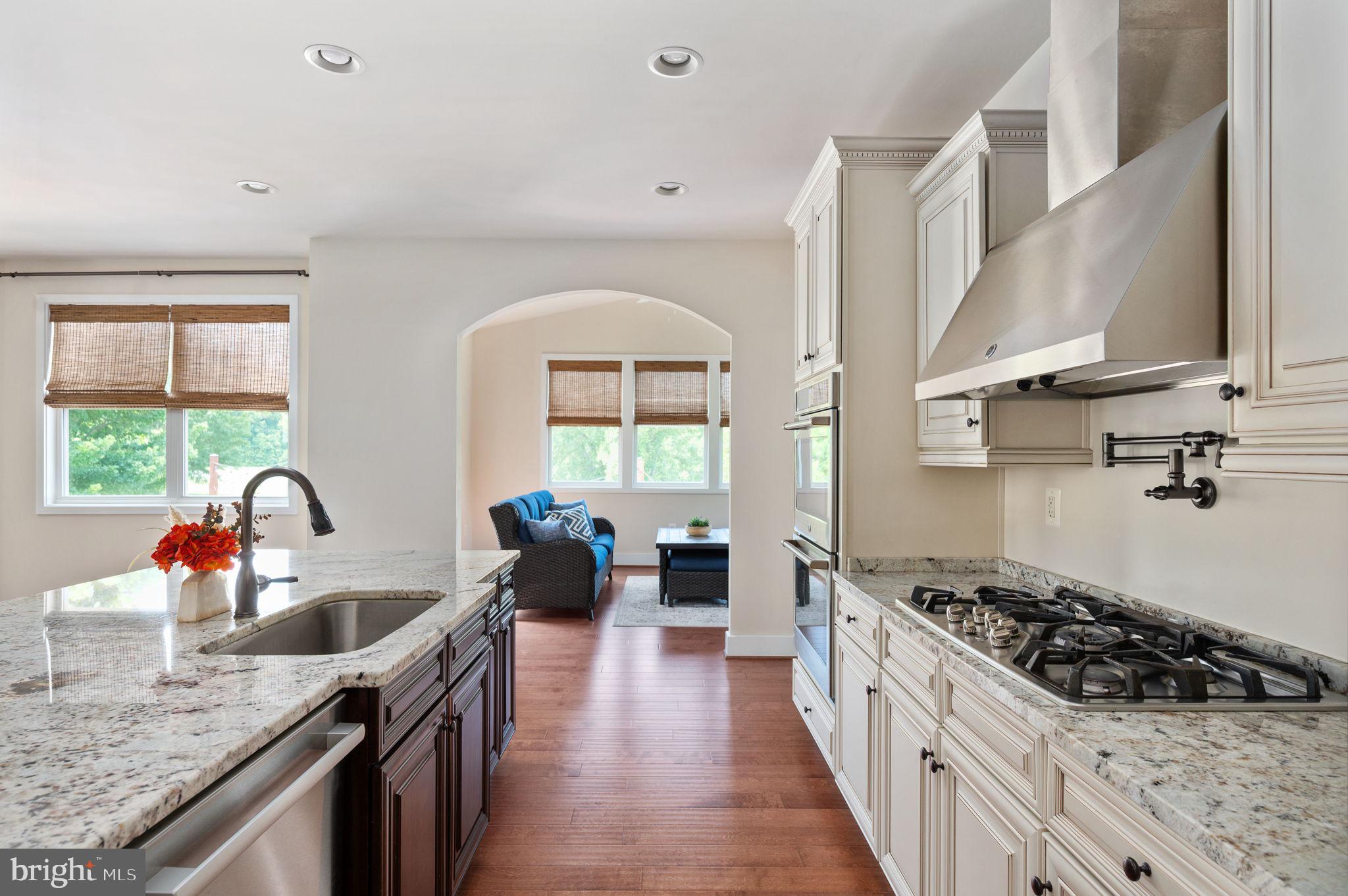 BLOOMSBURY FARM ESTATES - Residential